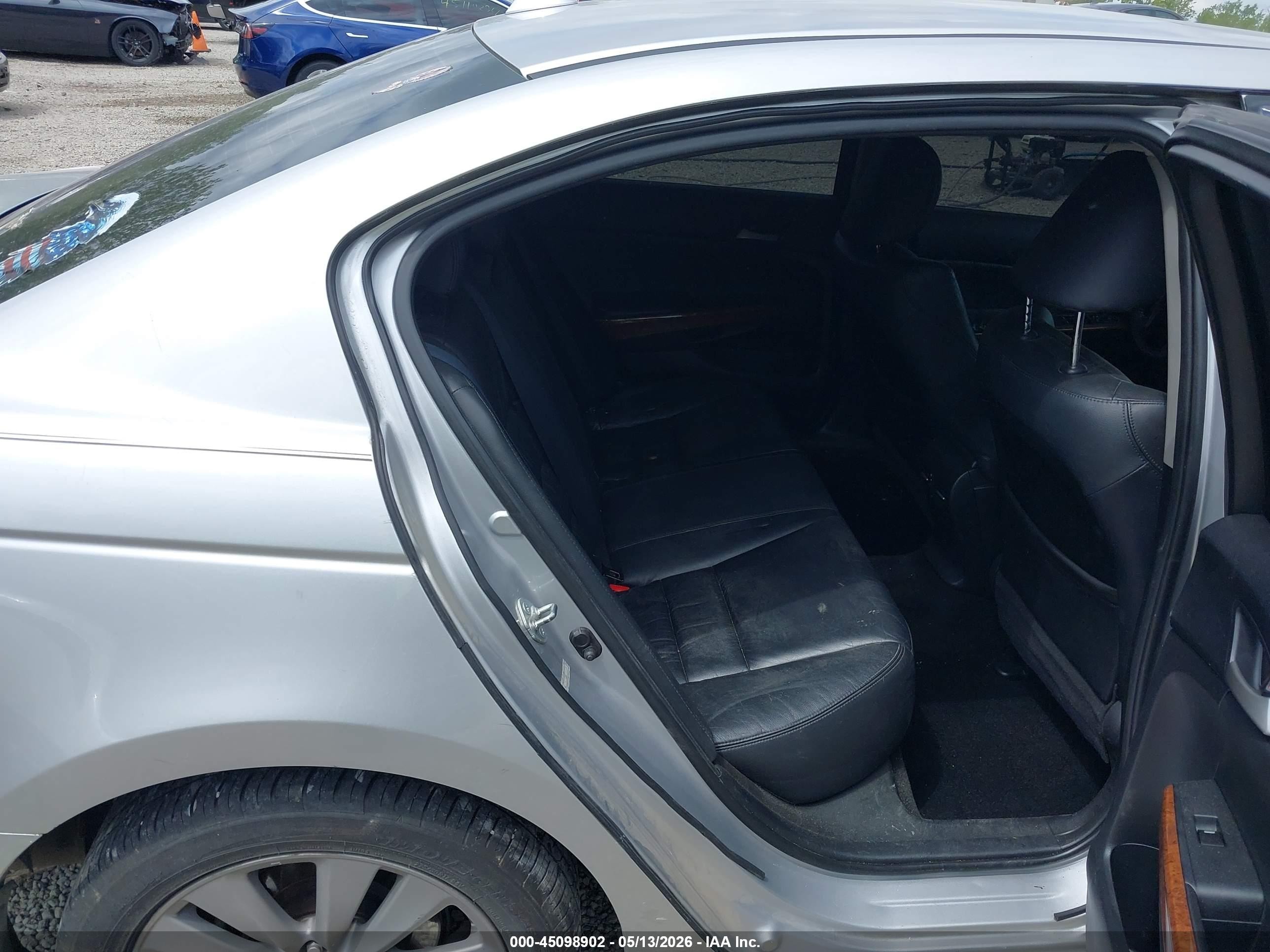 2011 Honda Accord 3.5 Ex-l Silver vin: 1HGCP3F86BA021165