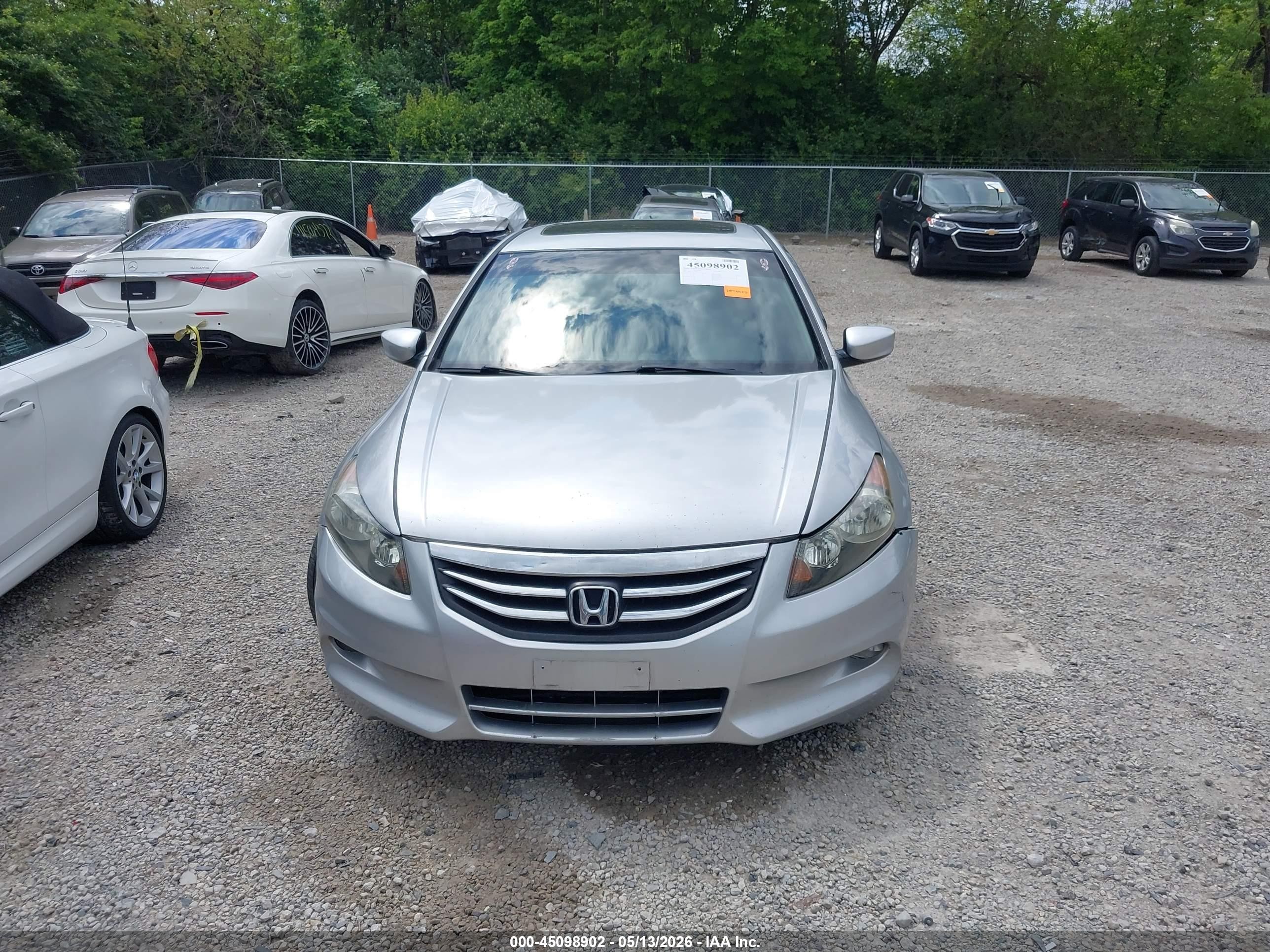 2011 Honda Accord 3.5 Ex-l Silver vin: 1HGCP3F86BA021165