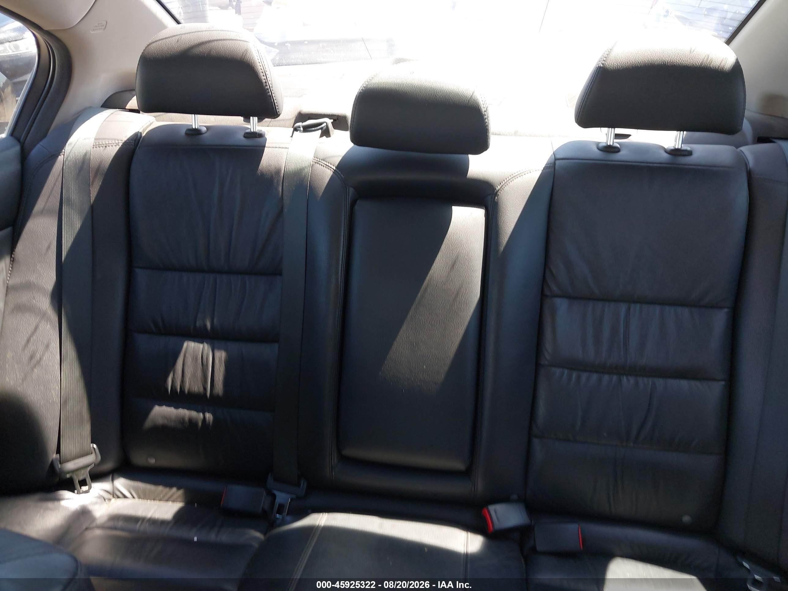 2011 Honda Accord 3.5 Ex-l Silver vin: 1HGCP3F86BA024938