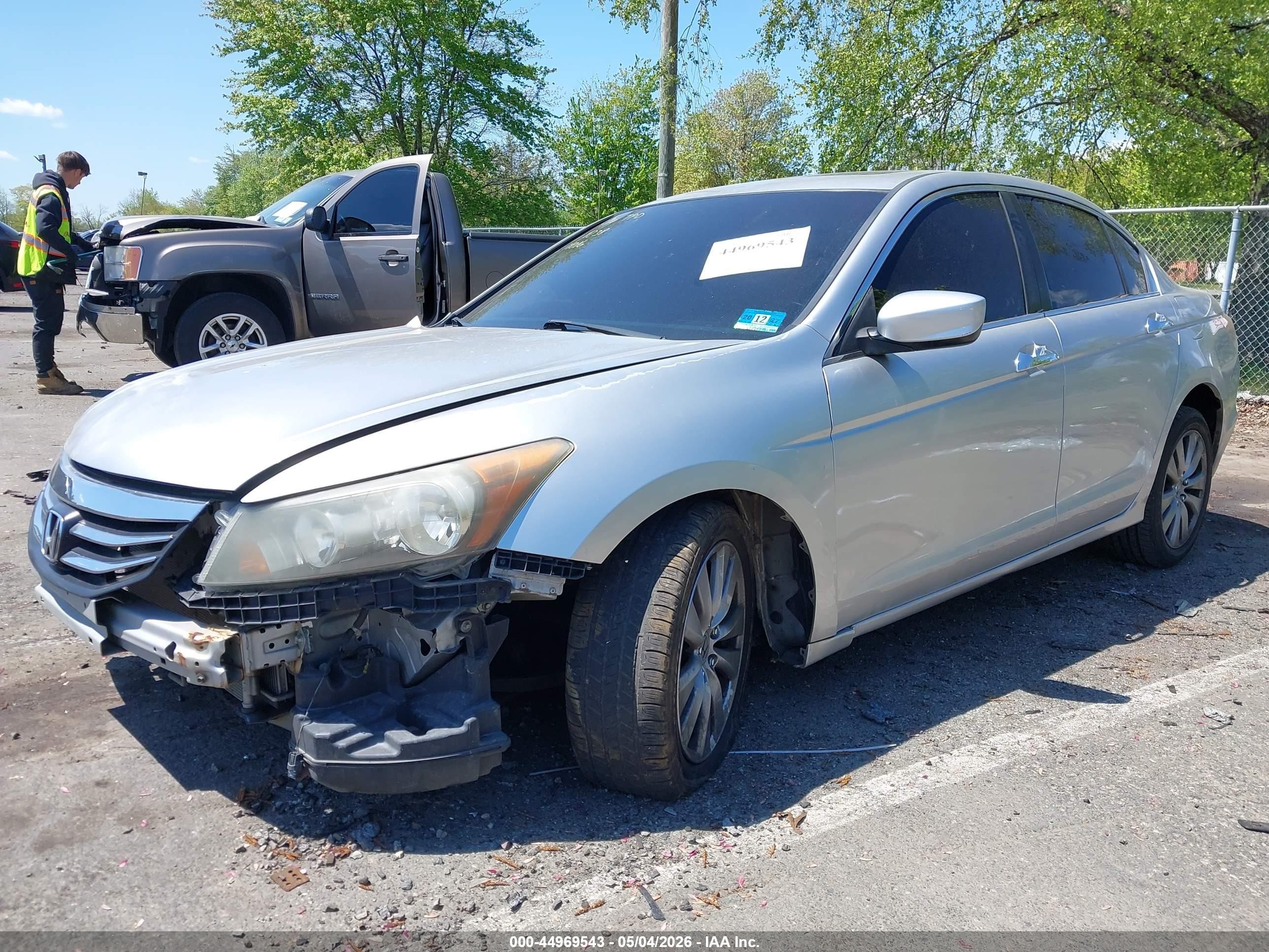 2012 Honda Accord 3.5 Ex-l Silver vin: 1HGCP3F86CA008238