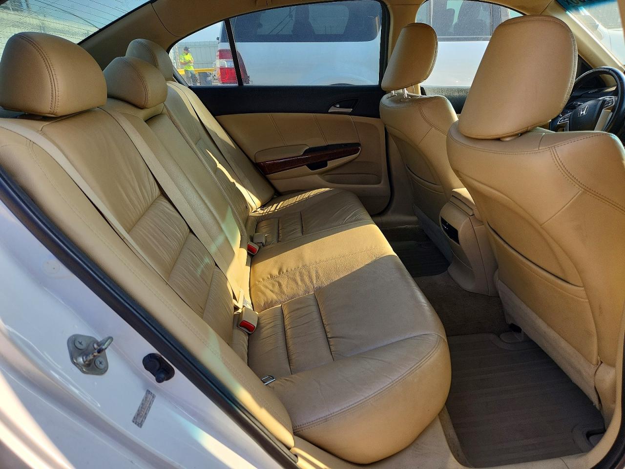 2012 Honda Accord Exl White vin: 1HGCP3F86CA008353