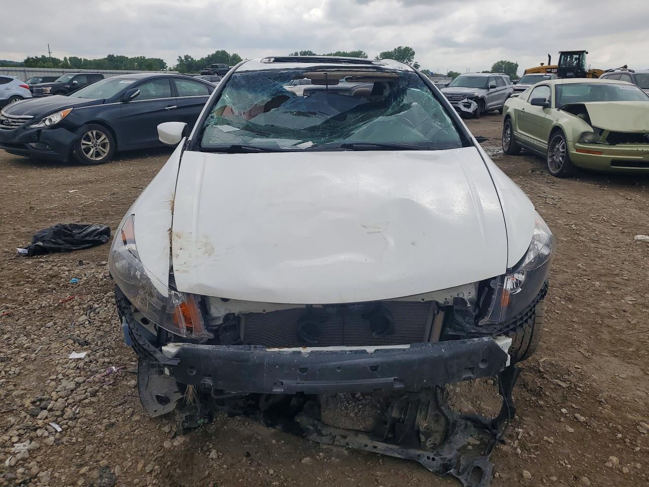 2012 Honda Accord Exl White vin: 1HGCP3F86CA010944