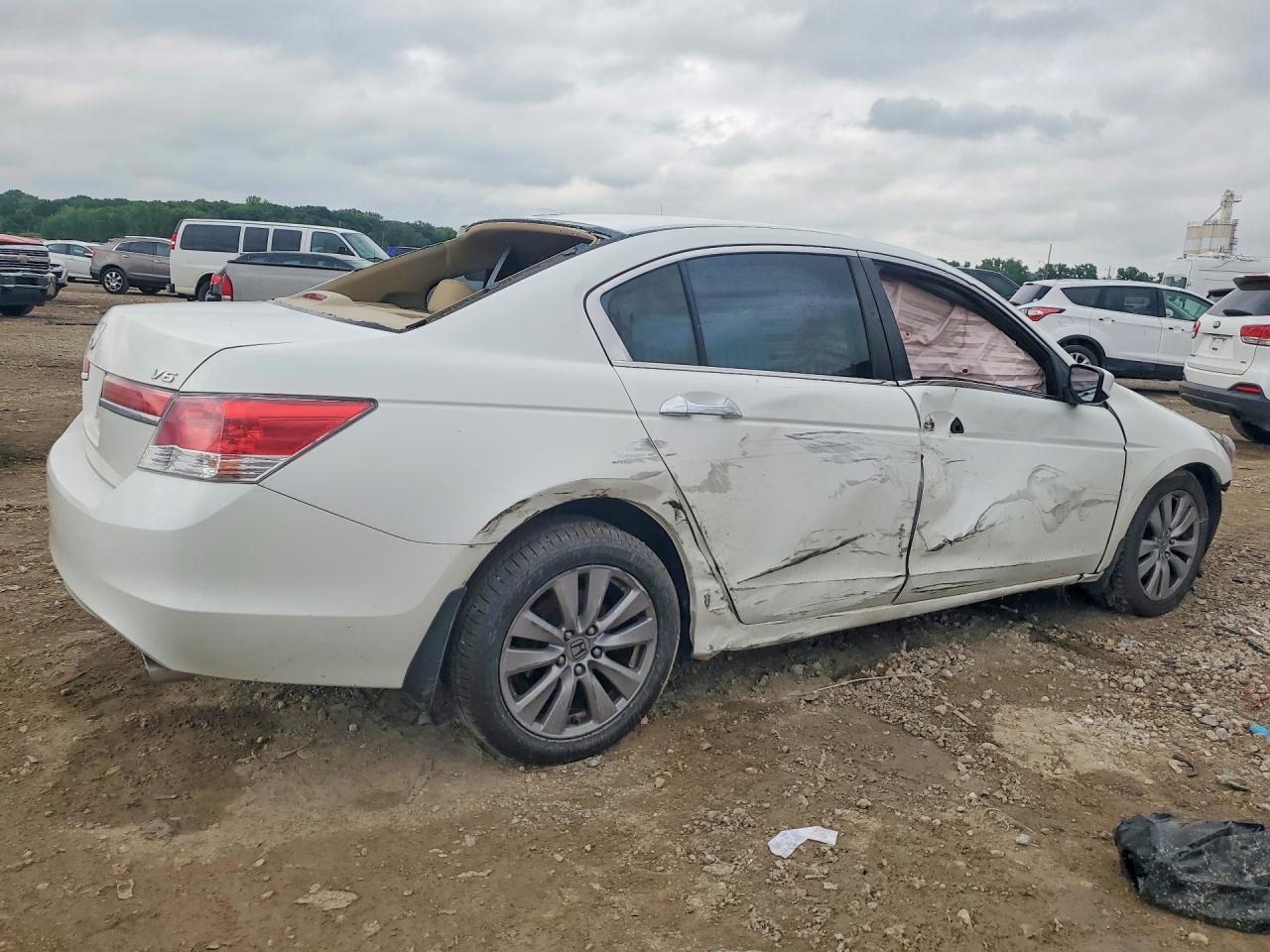2012 Honda Accord Exl White vin: 1HGCP3F86CA010944