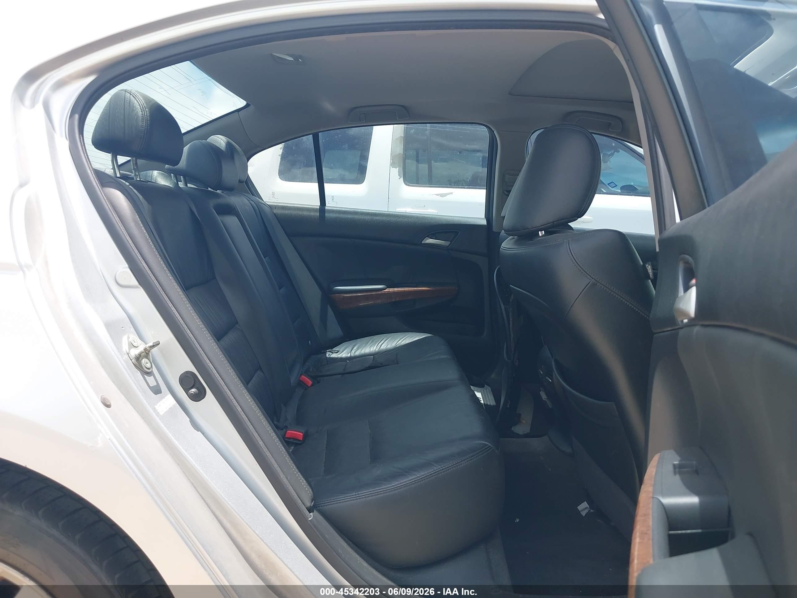 2012 Honda Accord 3.5 Ex-l Silver vin: 1HGCP3F86CA015822