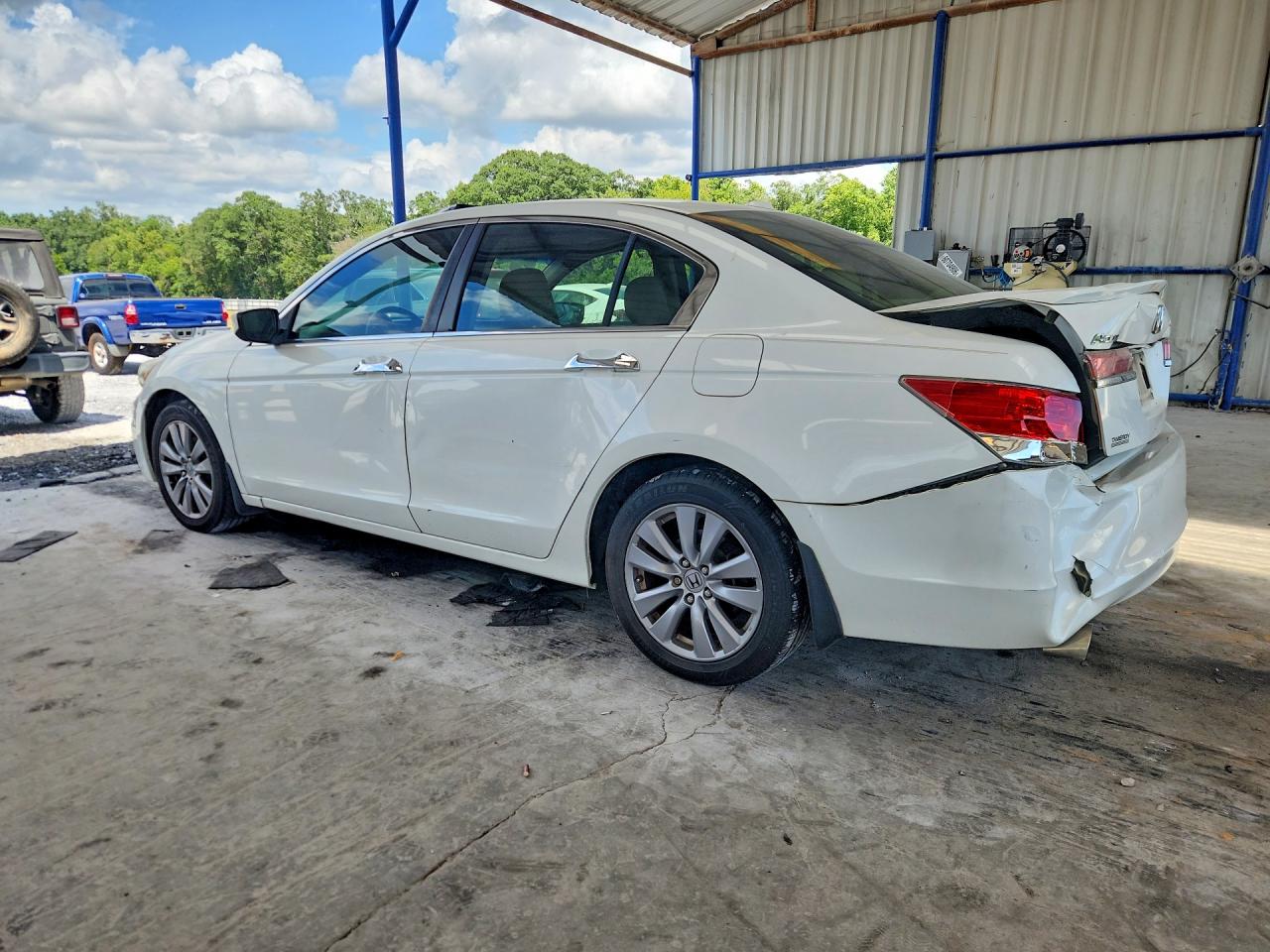 2012 Honda Accord Exl White vin: 1HGCP3F86CA021569