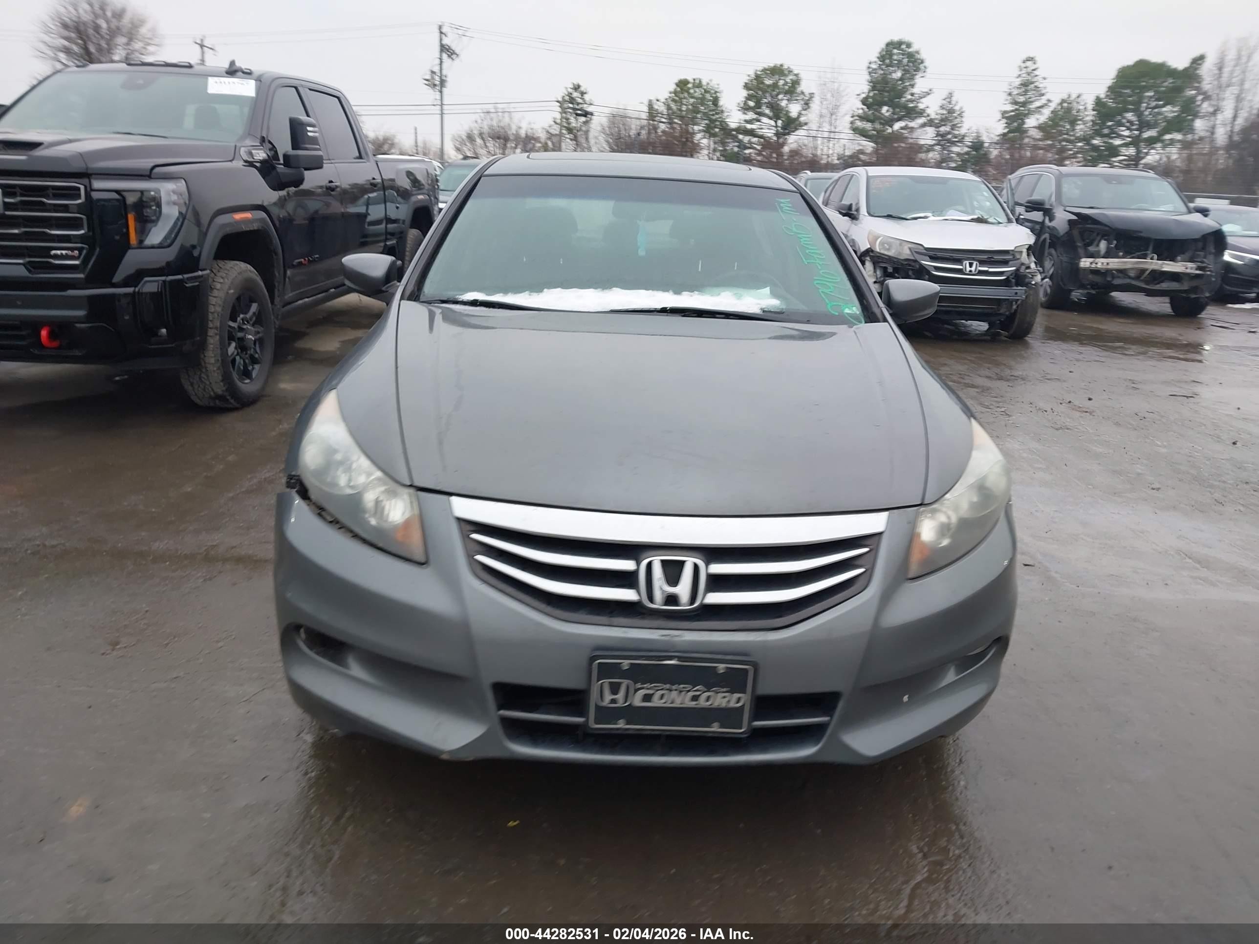 2012 Honda Accord Sdn   Gray vin: 1HGCP3F86CA038176
