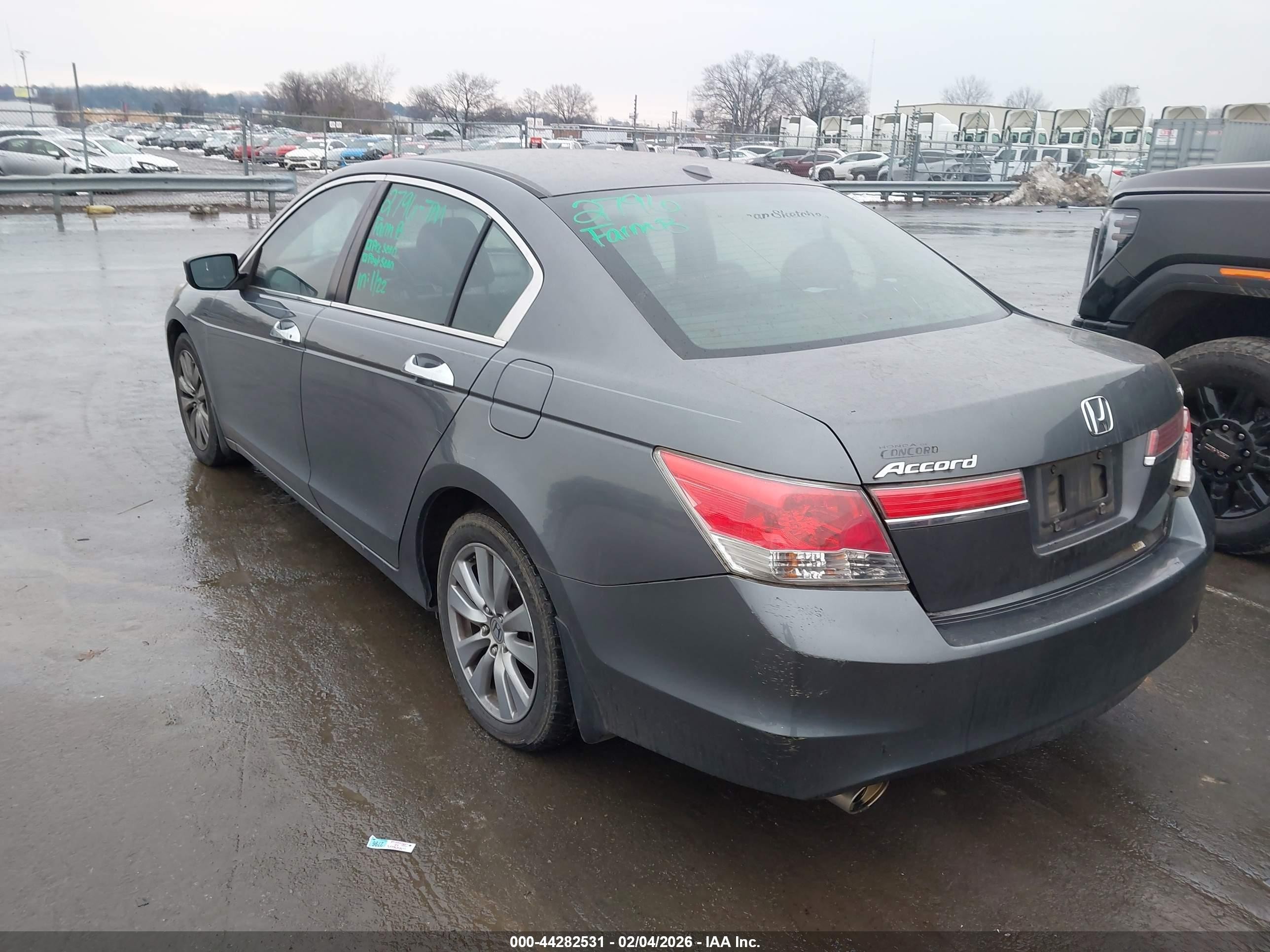 2012 Honda Accord Sdn   Gray vin: 1HGCP3F86CA038176
