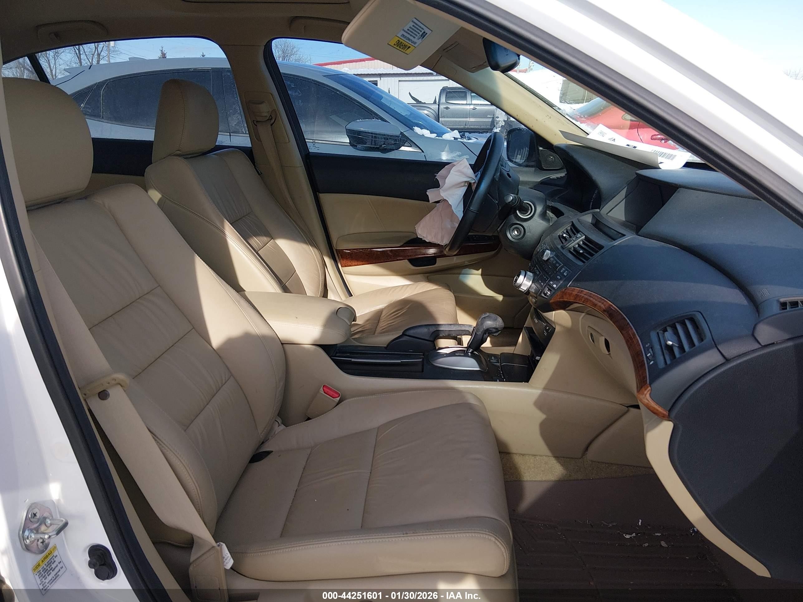 2012 Honda Accord Sdn 3.5 Ex-l/ex-l White vin: 1HGCP3F86CA040882
