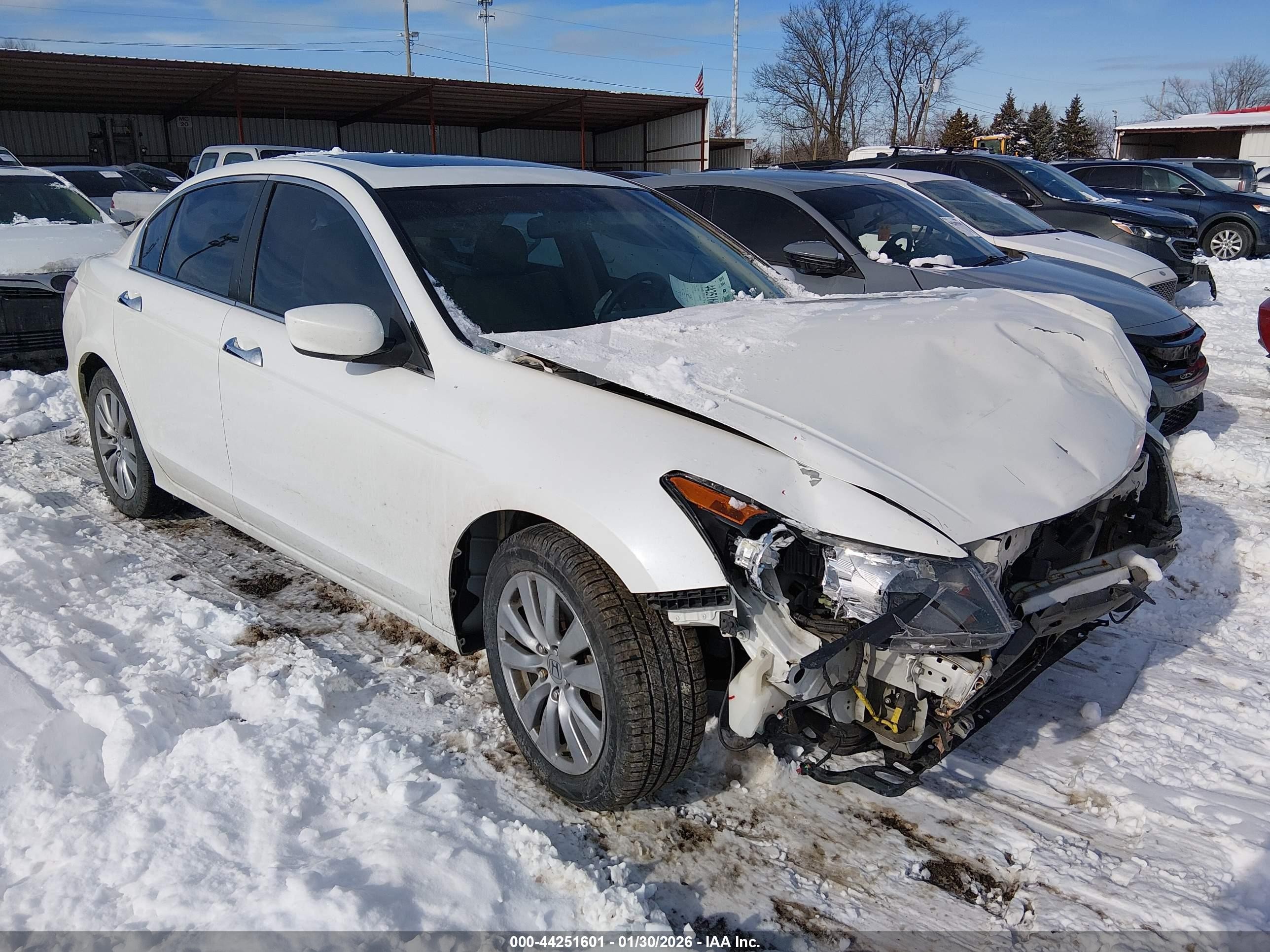 2012 Honda Accord Sdn 3.5 Ex-l/ex-l White vin: 1HGCP3F86CA040882