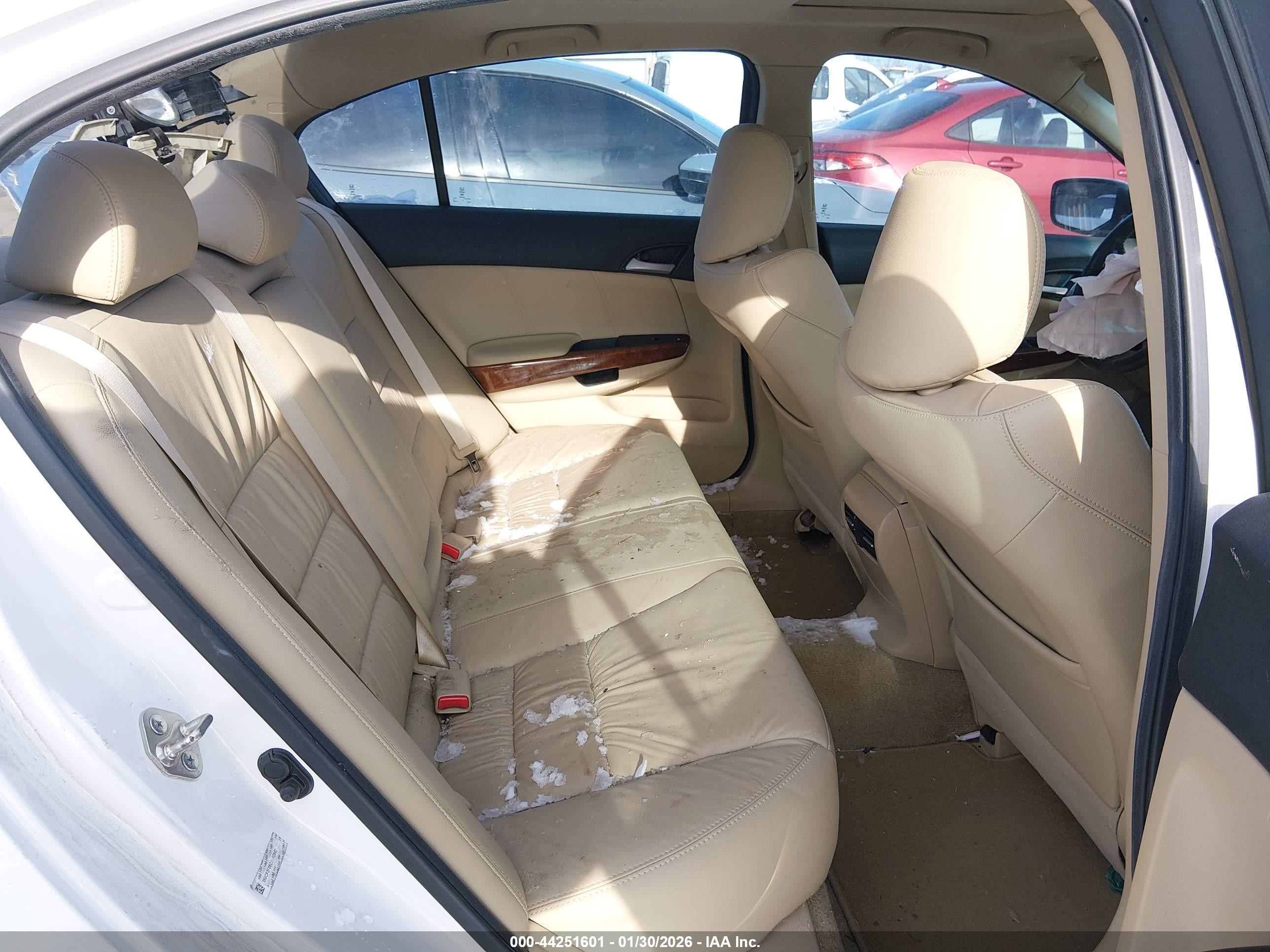 2012 Honda Accord Sdn 3.5 Ex-l/ex-l White vin: 1HGCP3F86CA040882