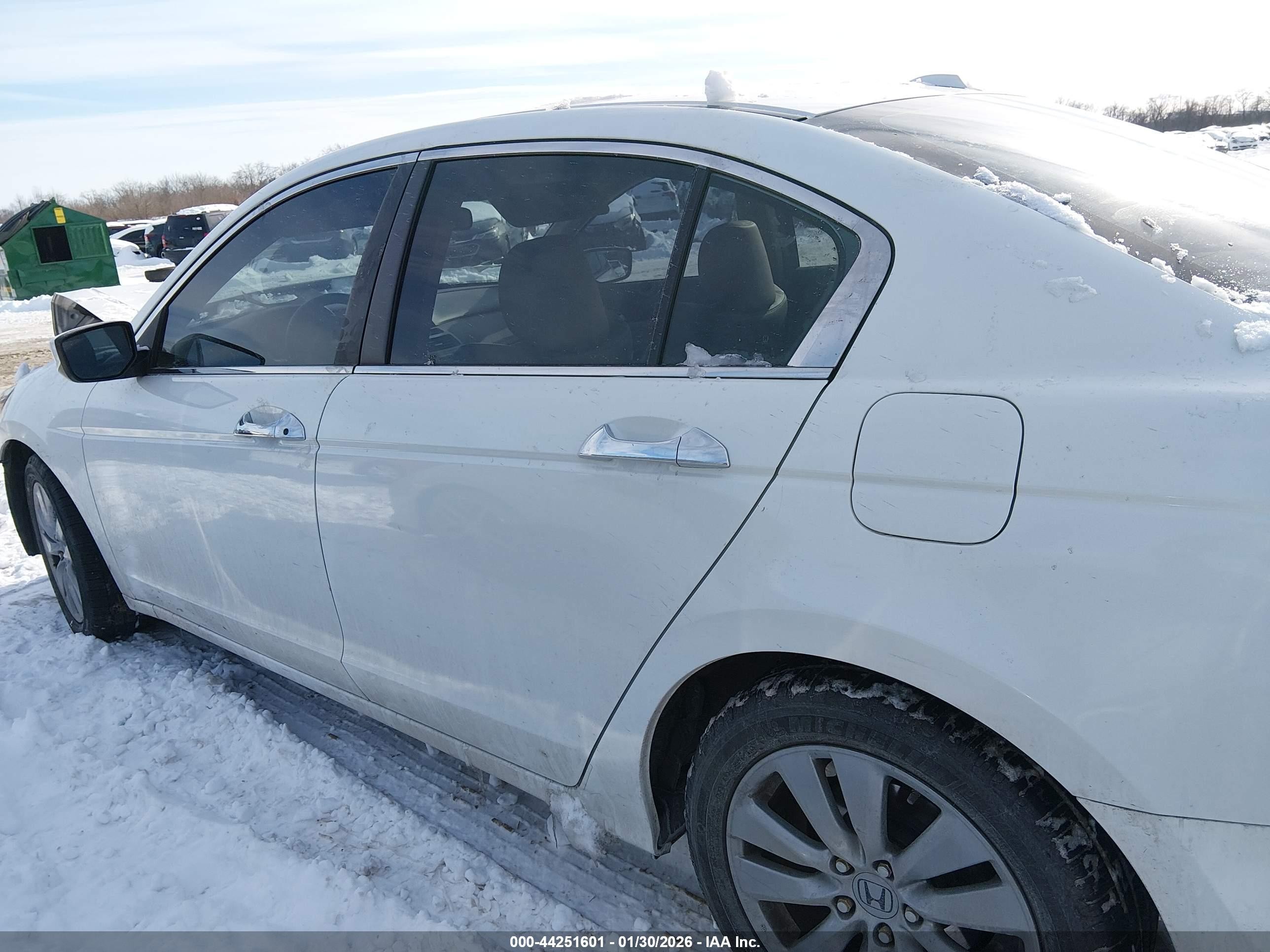 2012 Honda Accord Sdn 3.5 Ex-l/ex-l White vin: 1HGCP3F86CA040882
