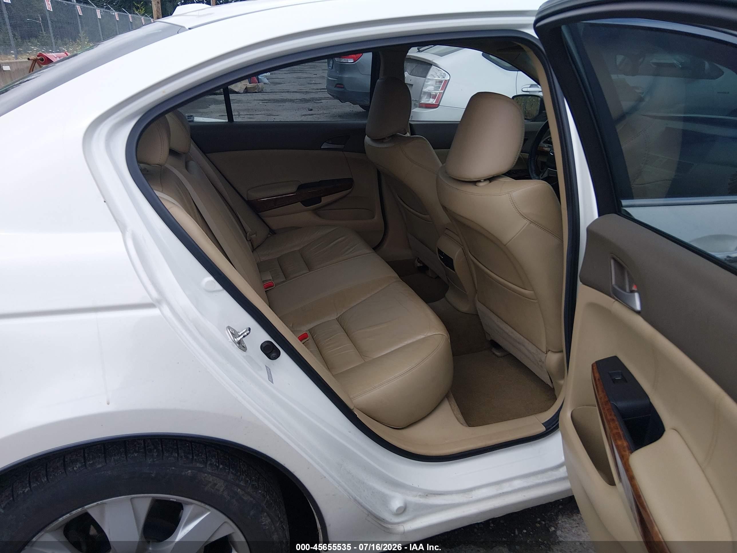 2010 Honda Accord 3.5 Ex-l White vin: 1HGCP3F87AA001411