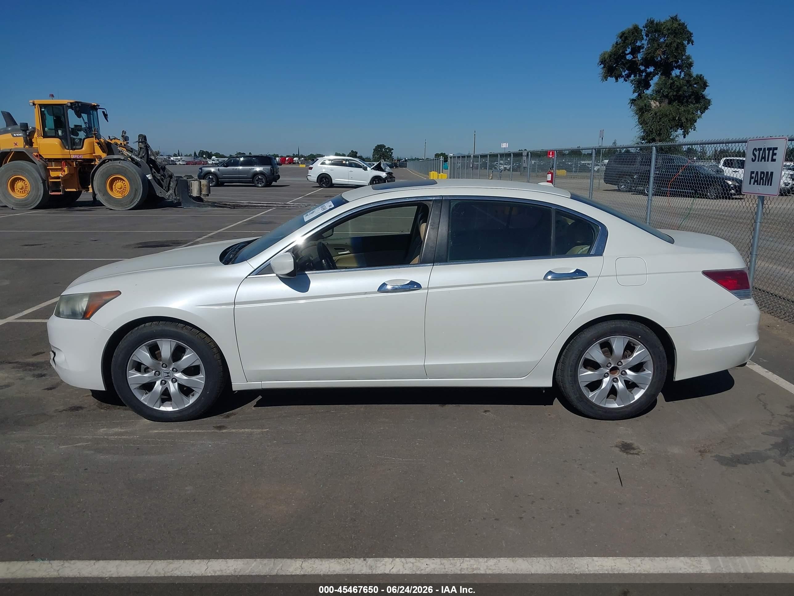 2010 Honda Accord 3.5 Ex-l White vin: 1HGCP3F87AA013218