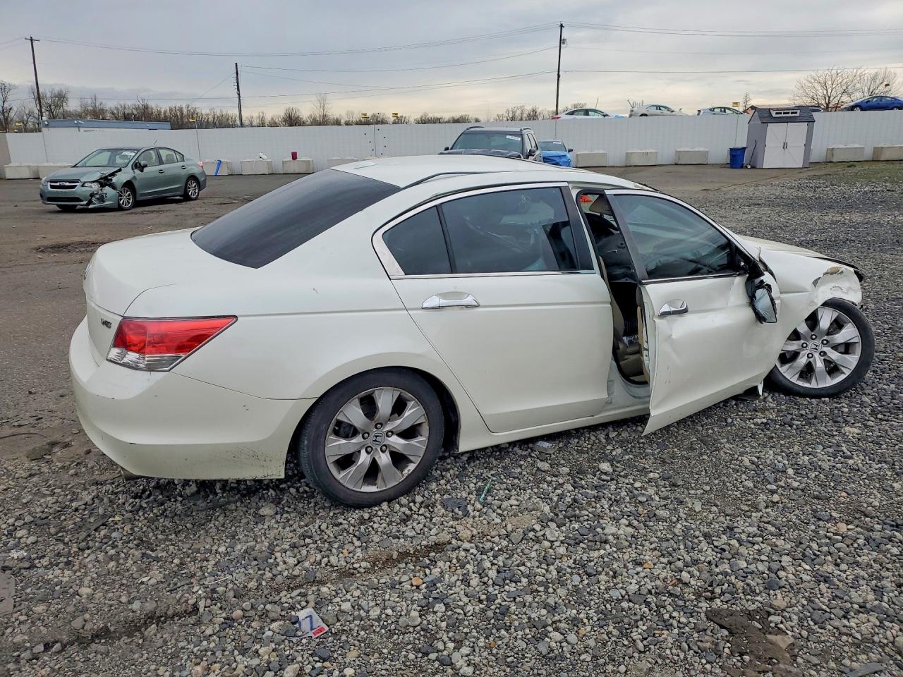 2010 Honda Accord Exl White vin: 1HGCP3F87AA017012