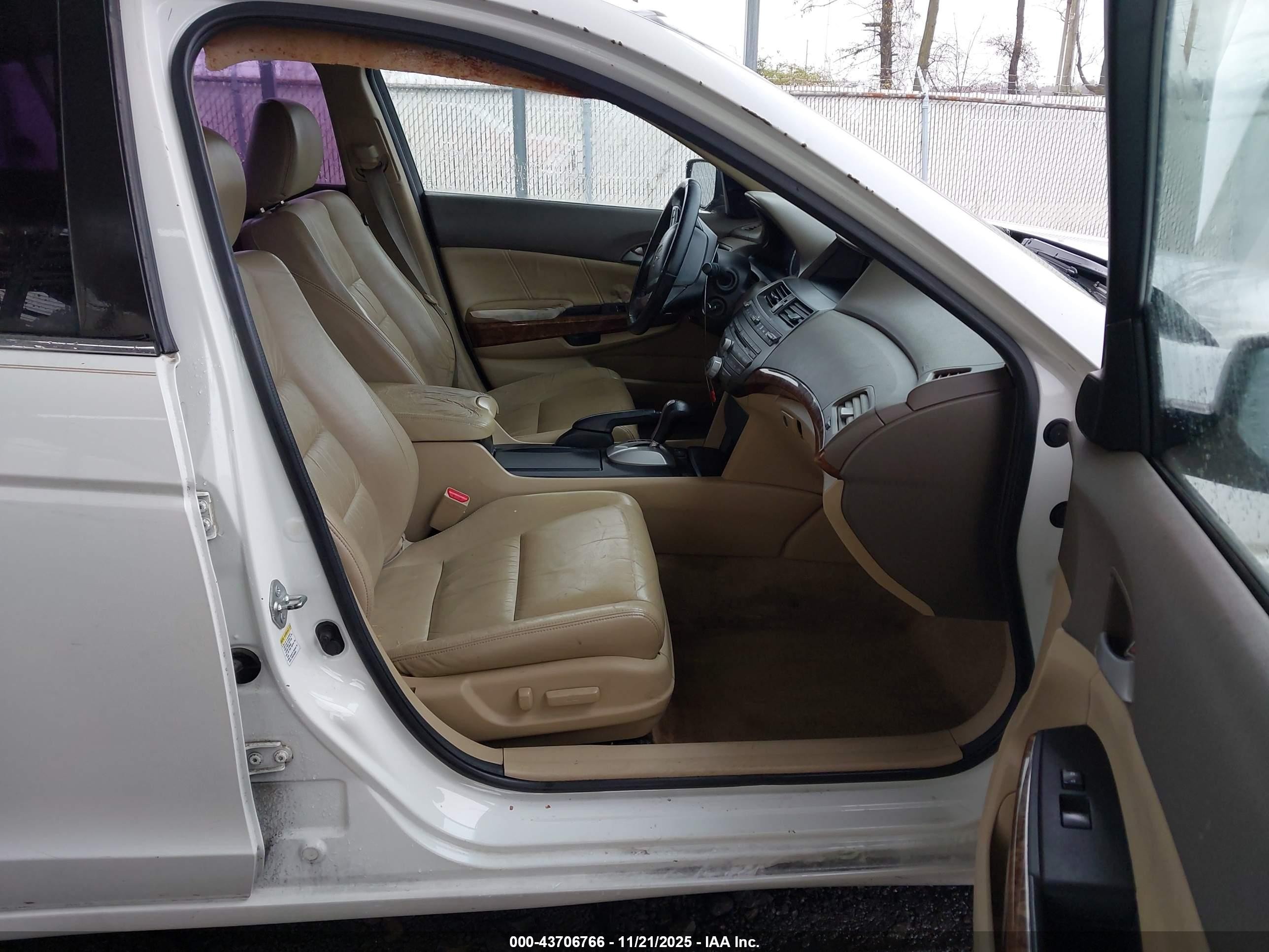 2010 Honda Accord 3.5 Ex-l Dark Blue vin: 1HGCP3F87AA030682