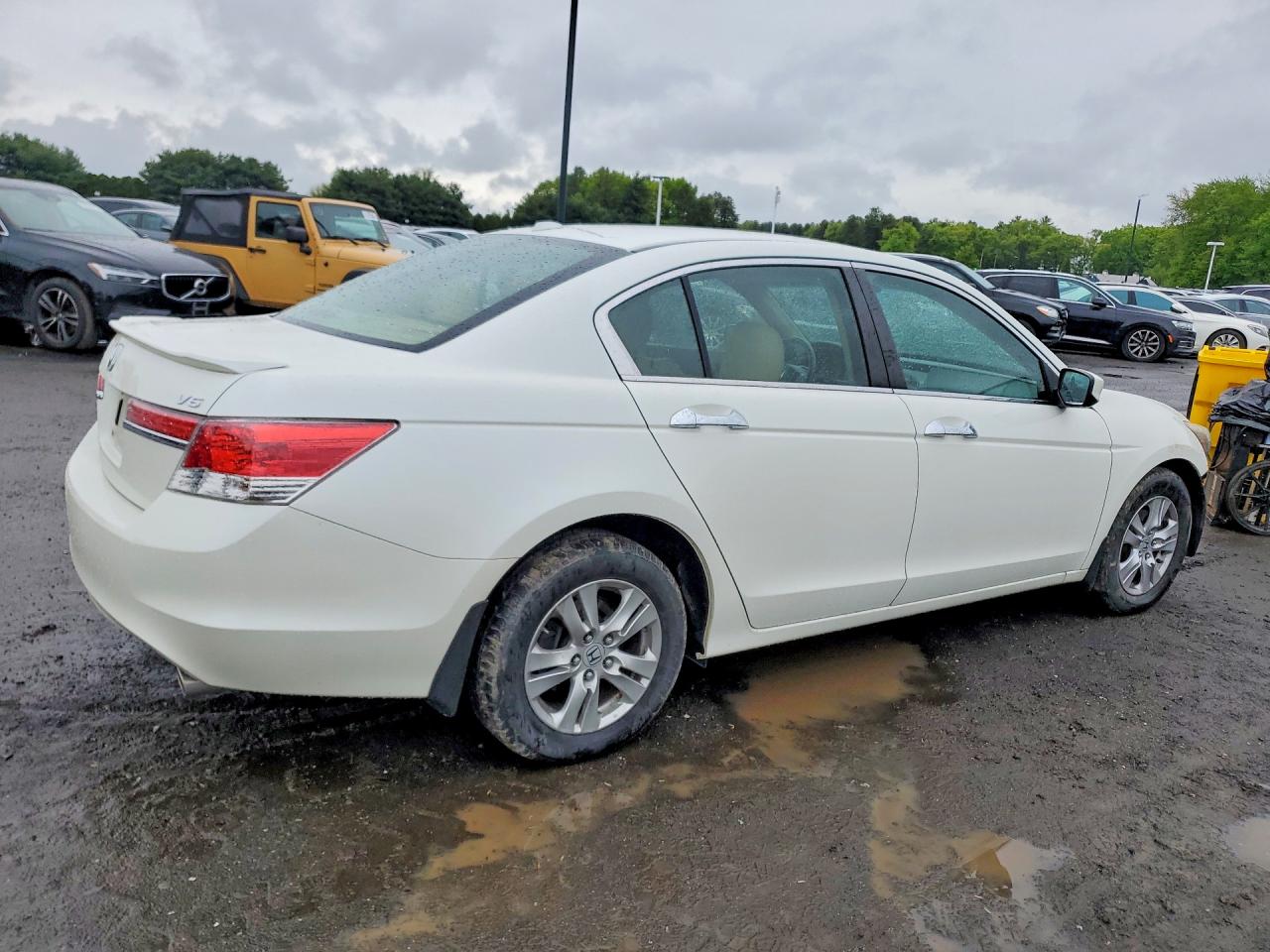 2011 Honda Accord Exl White vin: 1HGCP3F87BA004861