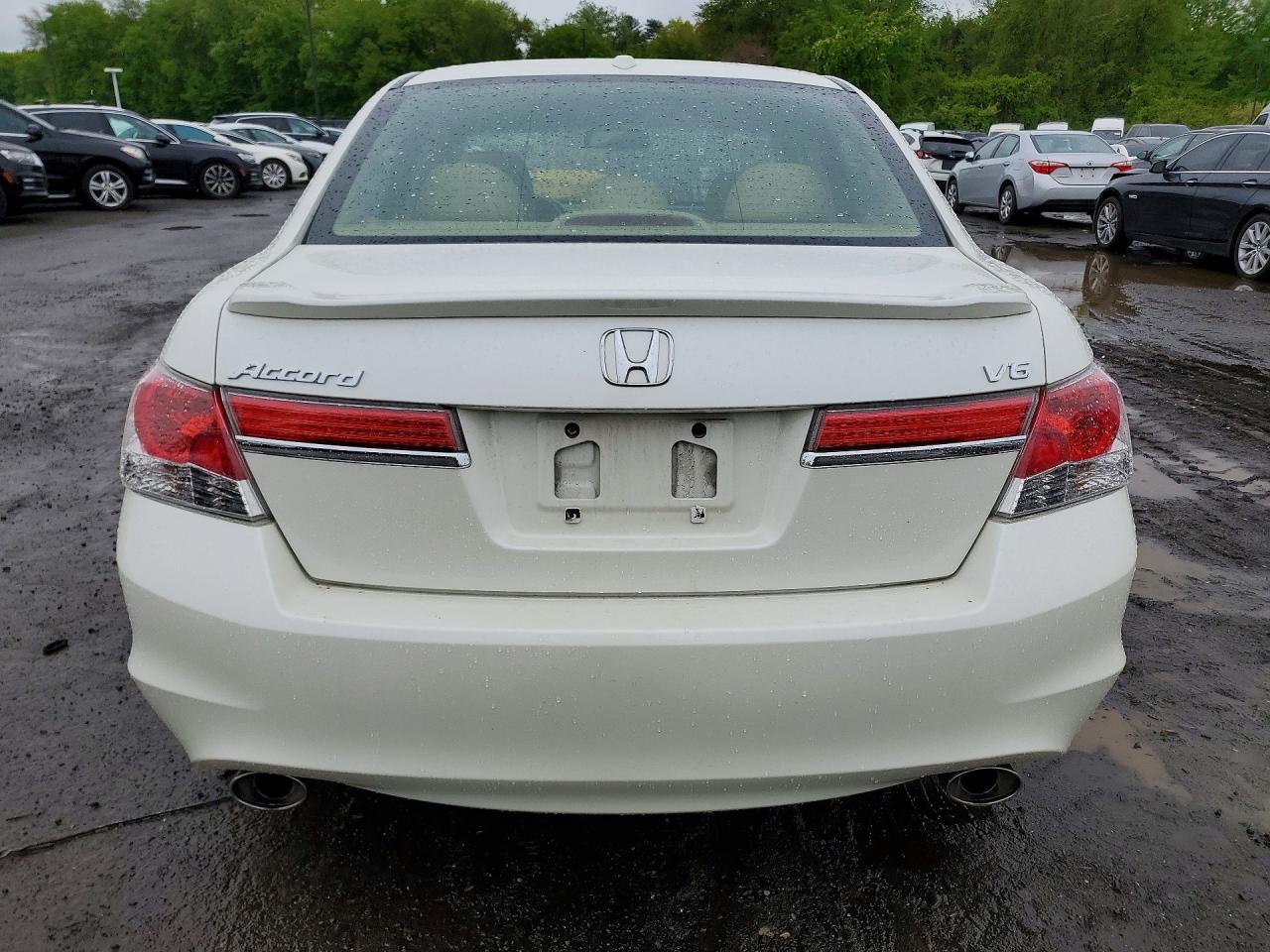 2011 Honda Accord Exl White vin: 1HGCP3F87BA004861