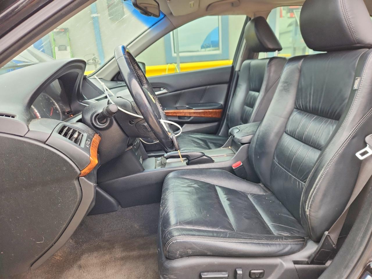 2011 Honda Accord Exl Черный vin: 1HGCP3F87BA013785
