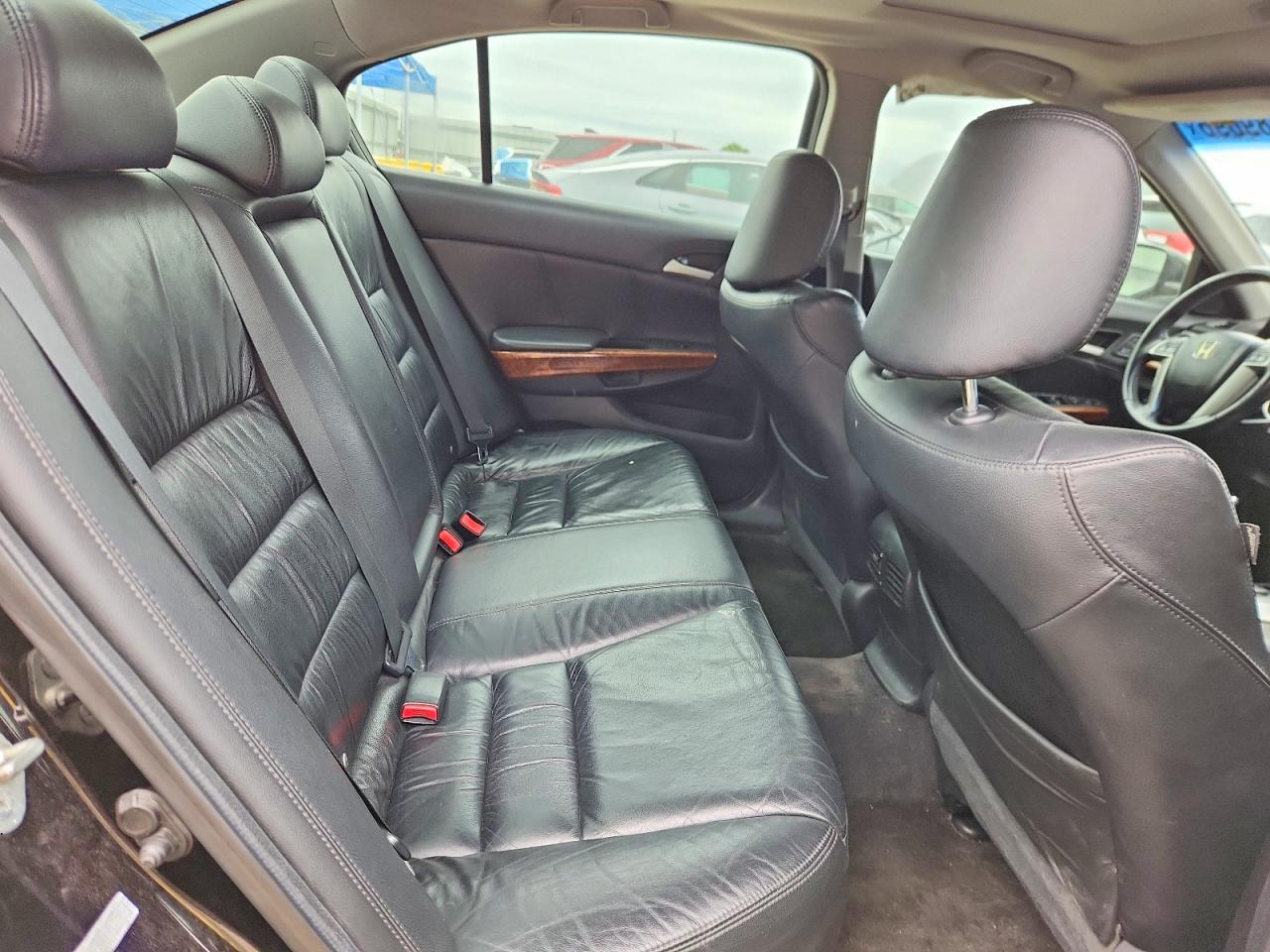 2011 Honda Accord Exl Черный vin: 1HGCP3F87BA013785