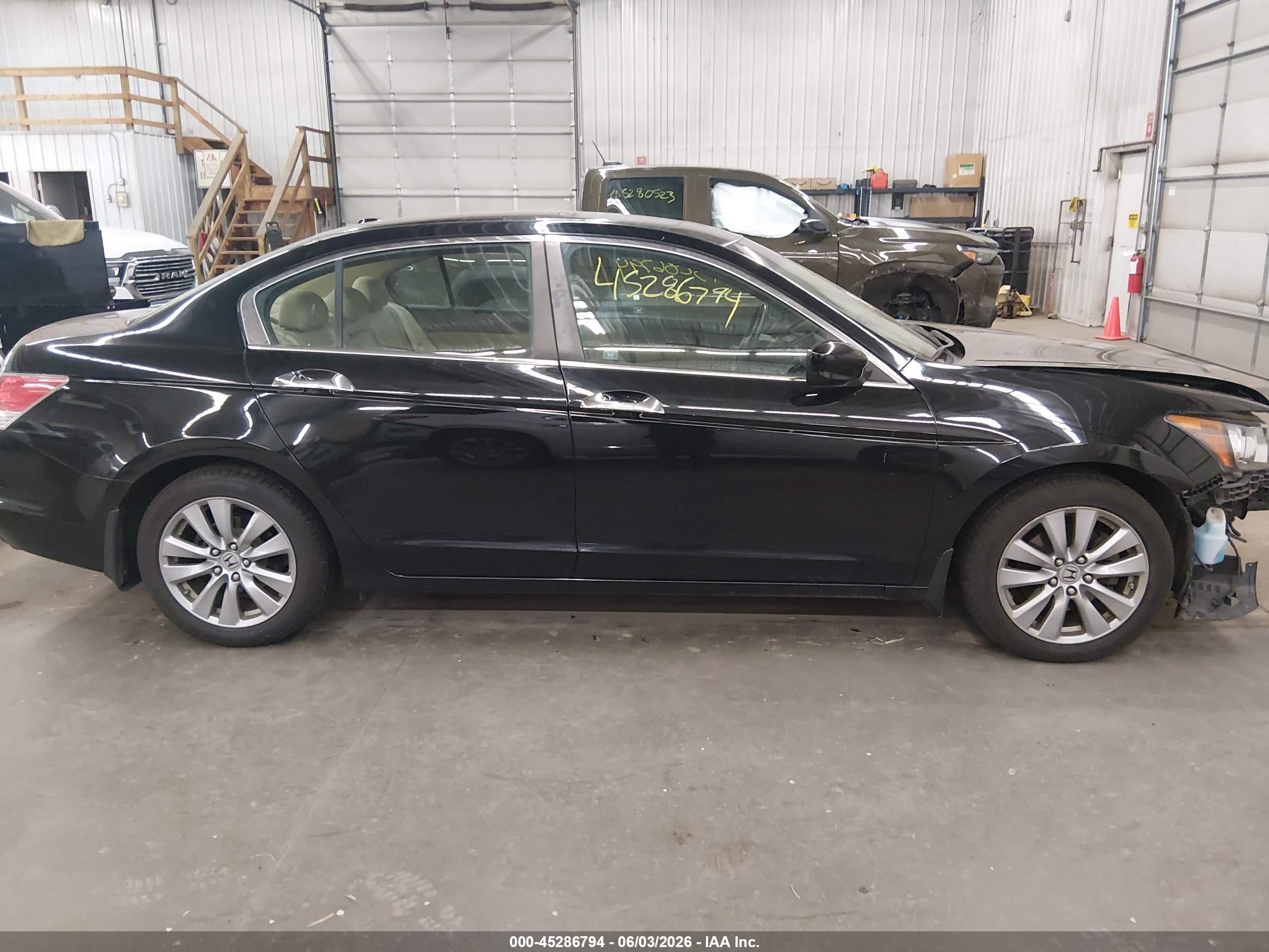 2011 Honda Accord 3.5 Ex-l Black vin: 1HGCP3F87BA029422