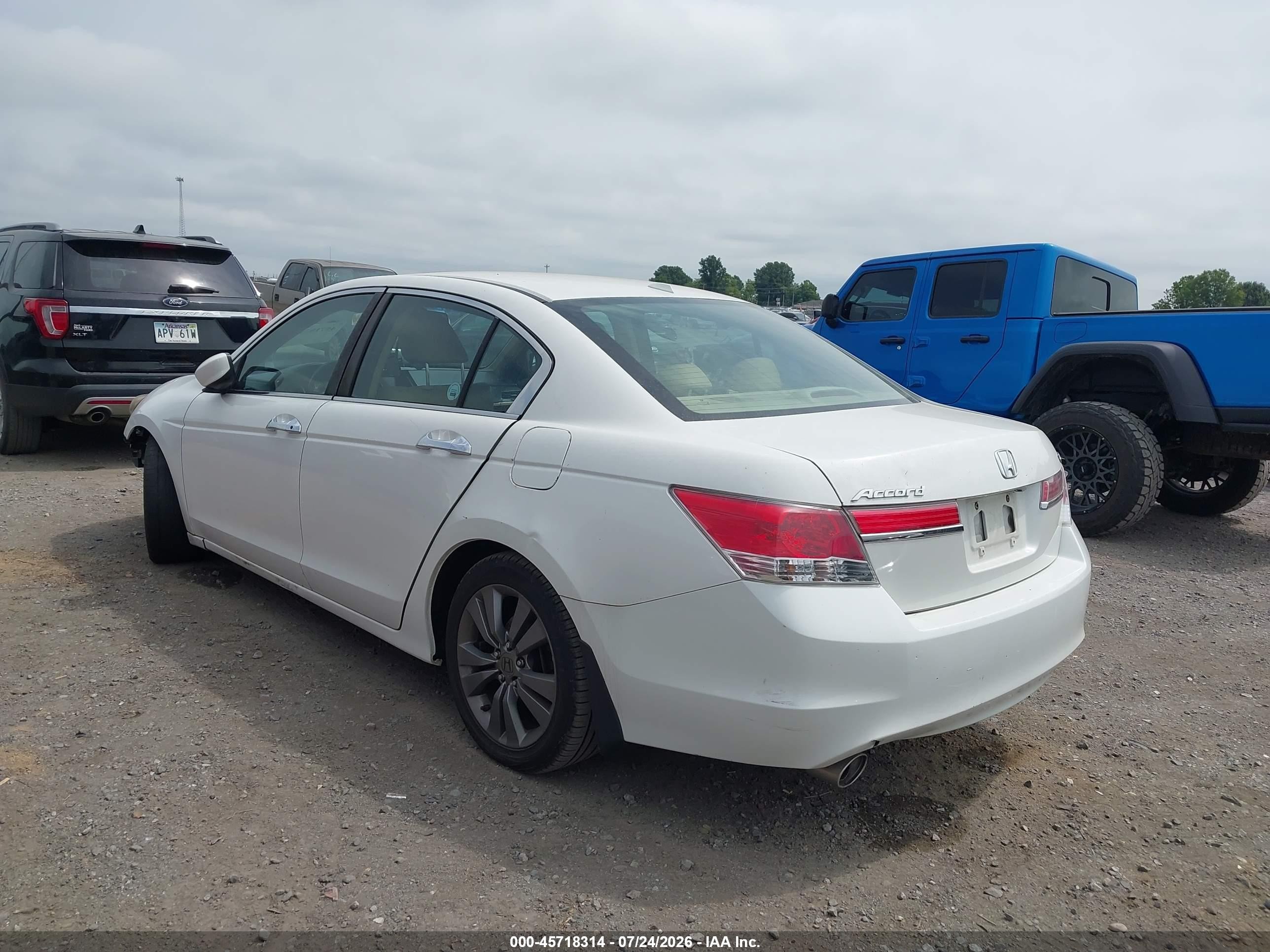2011 Honda Accord 3.5 Ex-l White vin: 1HGCP3F87BA031607