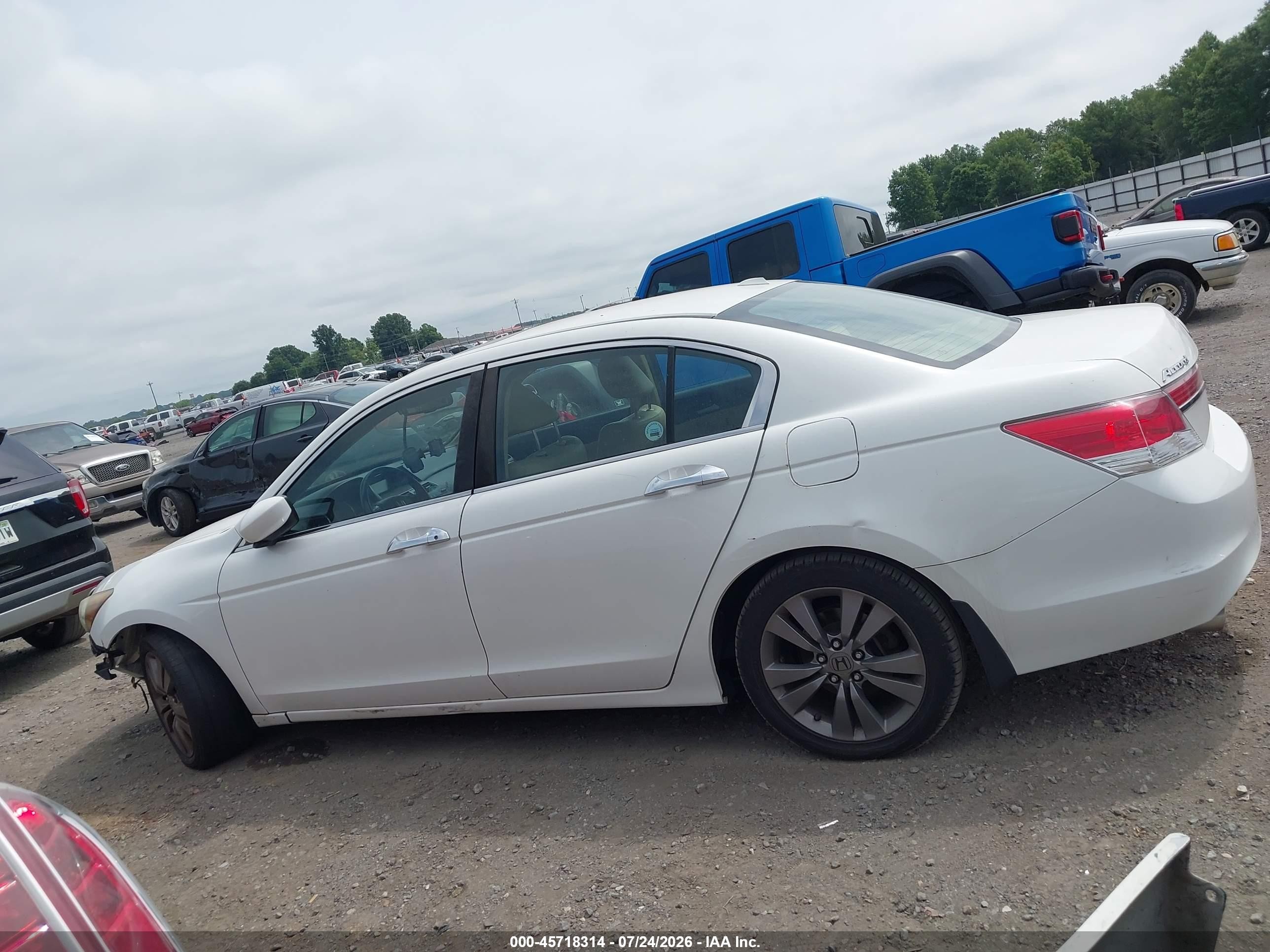 2011 Honda Accord 3.5 Ex-l White vin: 1HGCP3F87BA031607