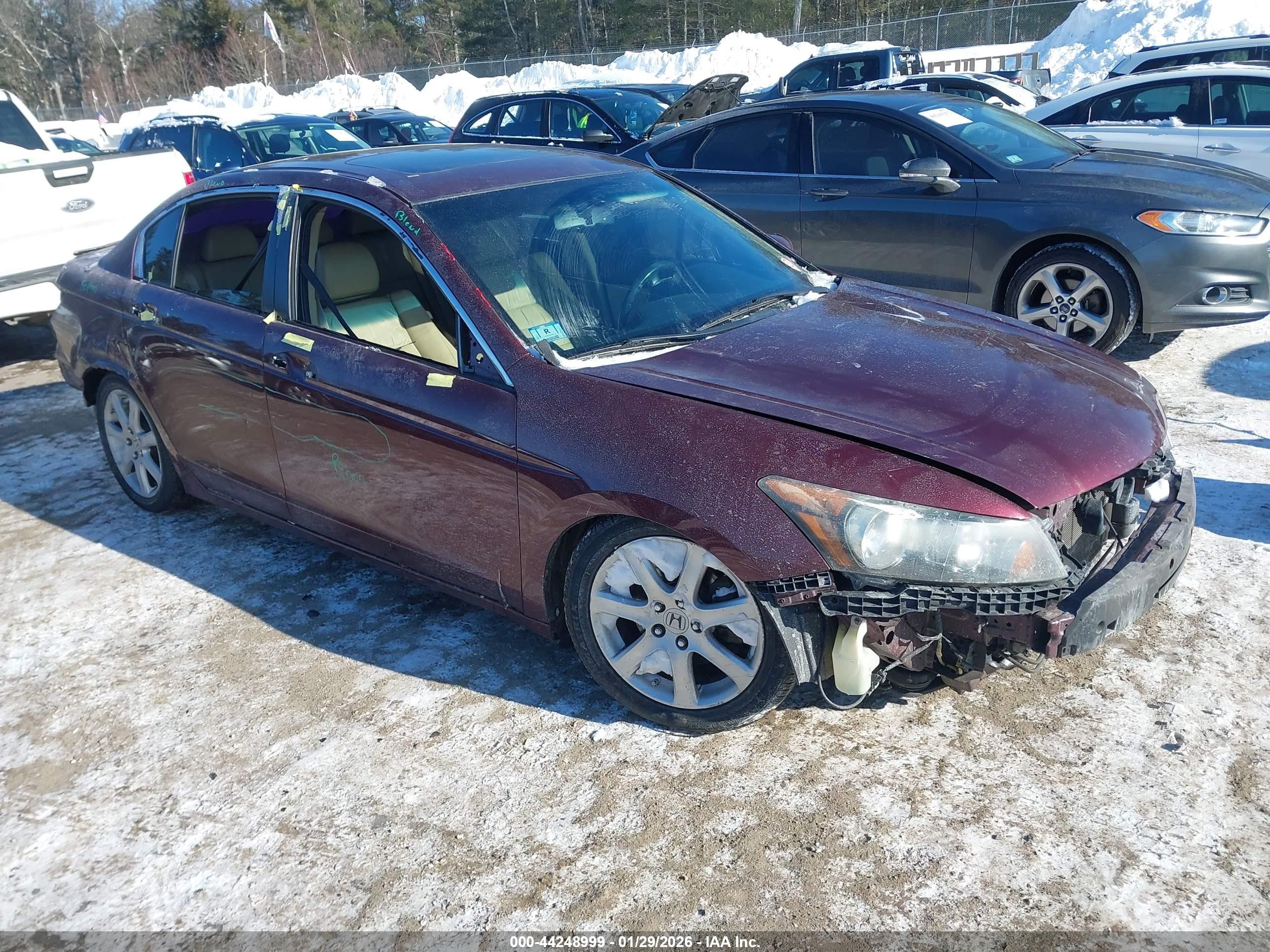 2012 Honda Accord Sdn   Maroon vin: 1HGCP3F87CA023864