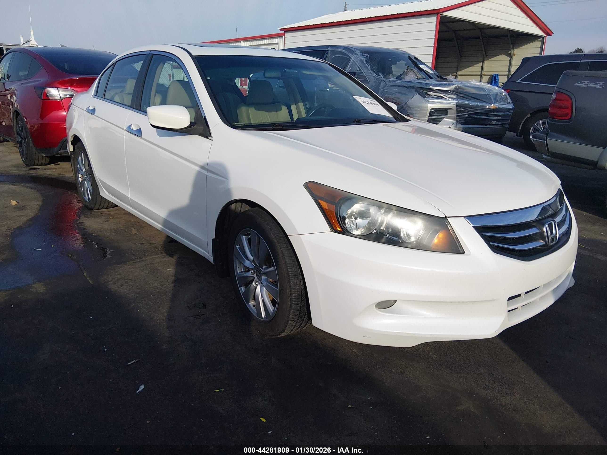 2012 Honda Accord Sdn 3.5 Ex-l/ex-l White vin: 1HGCP3F87CA034007