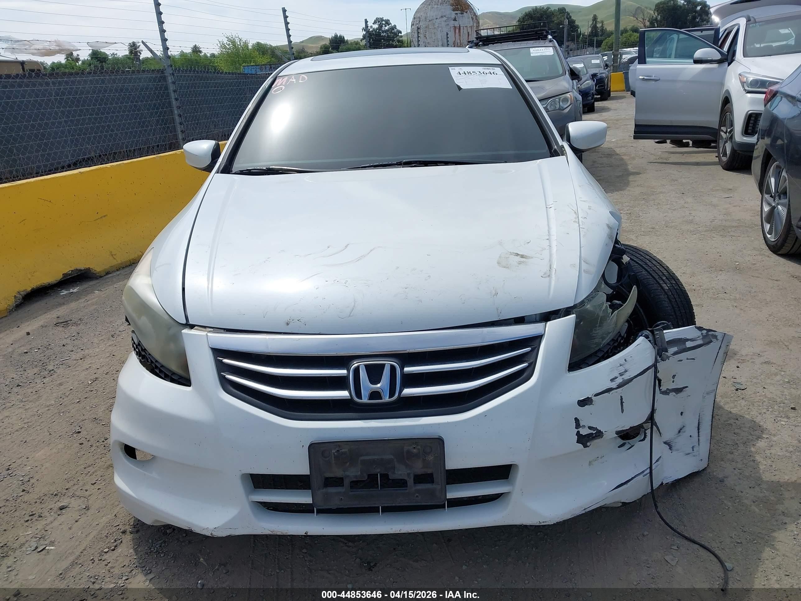 2012 Honda Accord 3.5 Ex-l White vin: 1HGCP3F87CA040759