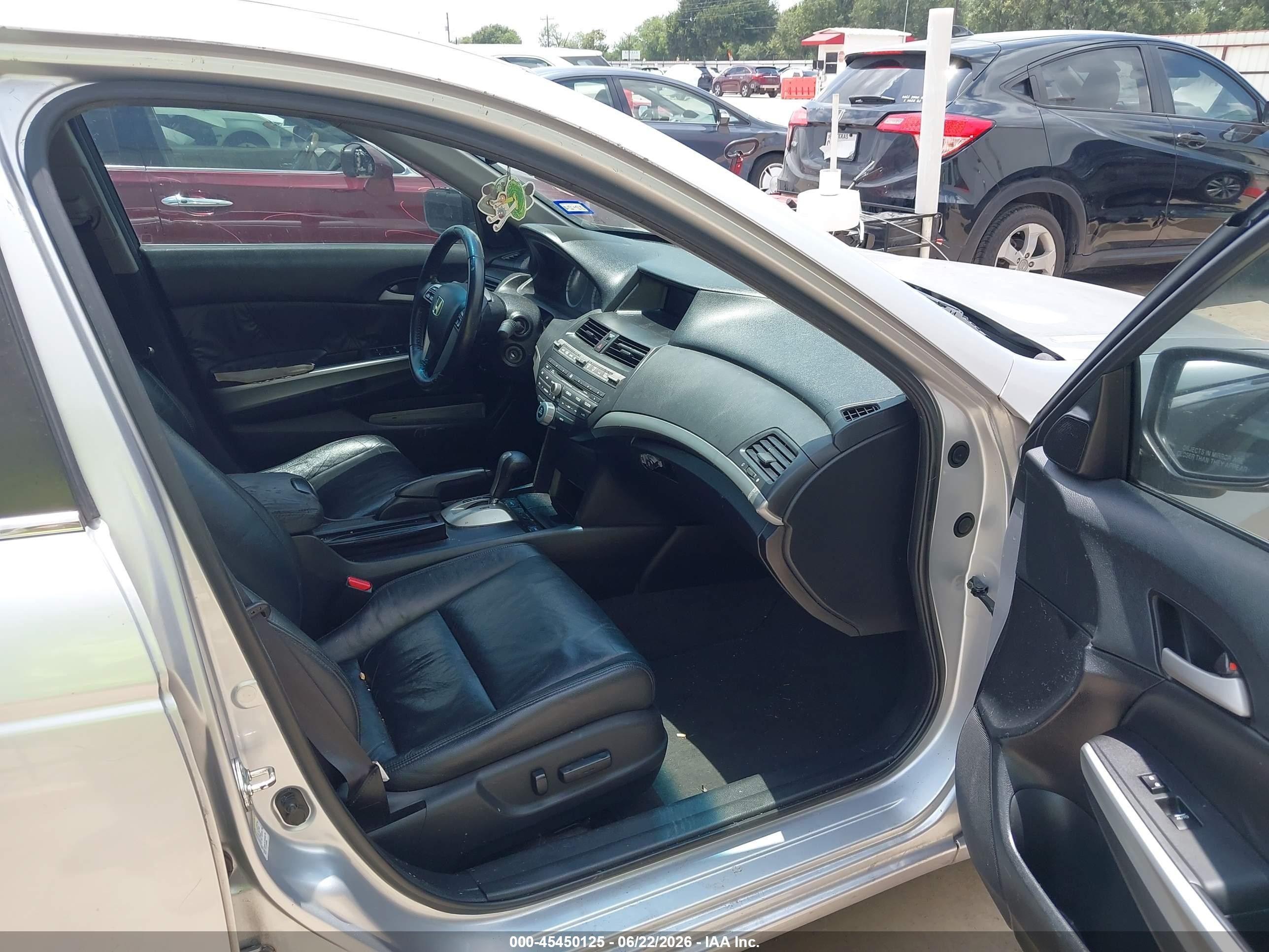 2010 Honda Accord 3.5 Ex-l Silver vin: 1HGCP3F88AA010022
