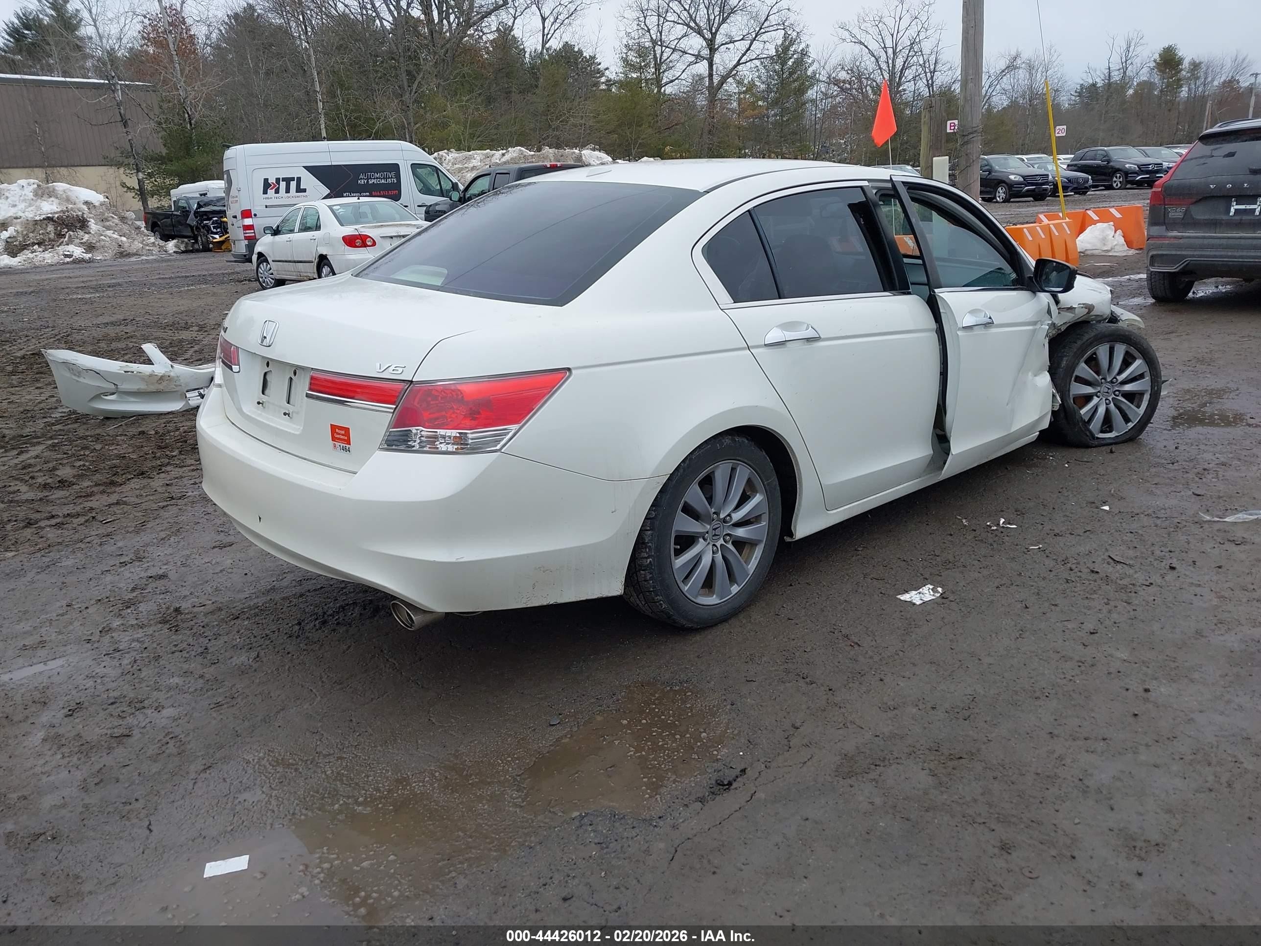 2011 Honda Accord 3.5 Ex-l White vin: 1HGCP3F88BA003525