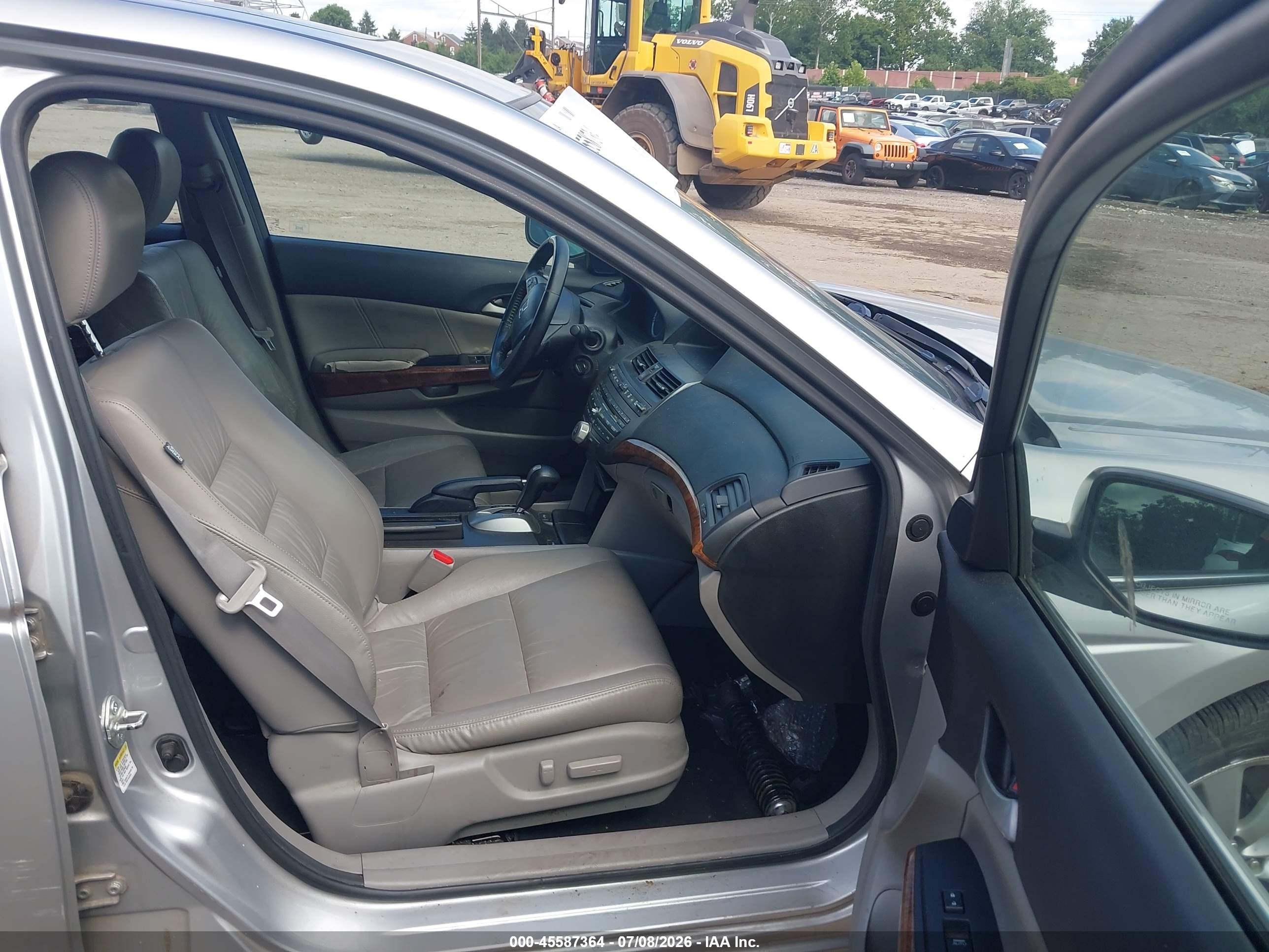 2011 Honda Accord 3.5 Ex-l Silver vin: 1HGCP3F88BA005288