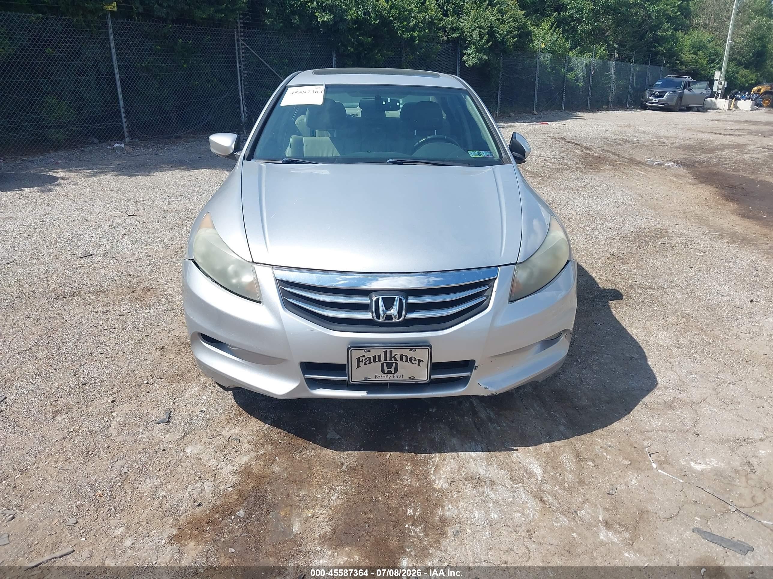 2011 Honda Accord 3.5 Ex-l Silver vin: 1HGCP3F88BA005288