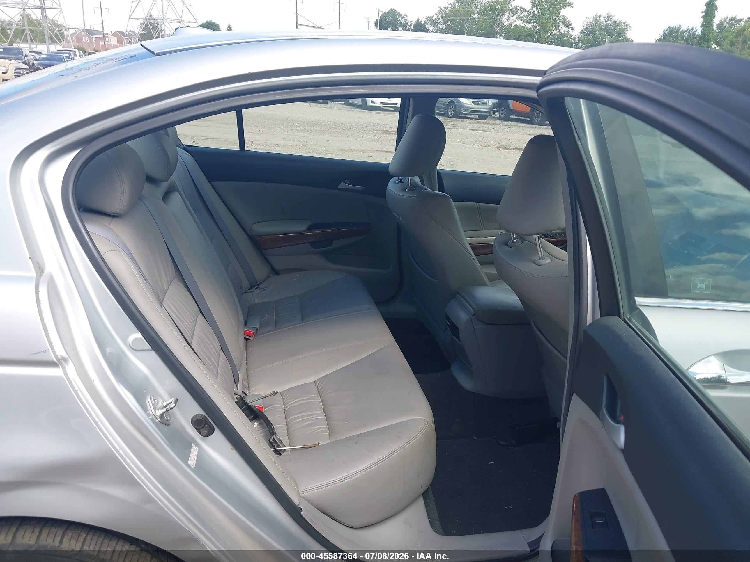 2011 Honda Accord 3.5 Ex-l Silver vin: 1HGCP3F88BA005288