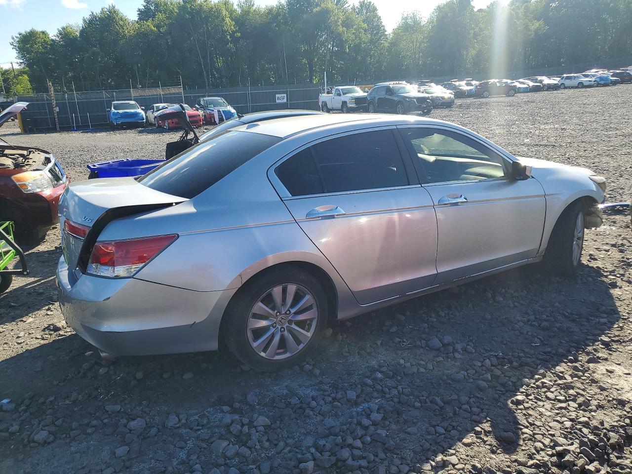 2011 Honda Accord Exl Silver vin: 1HGCP3F88BA010958