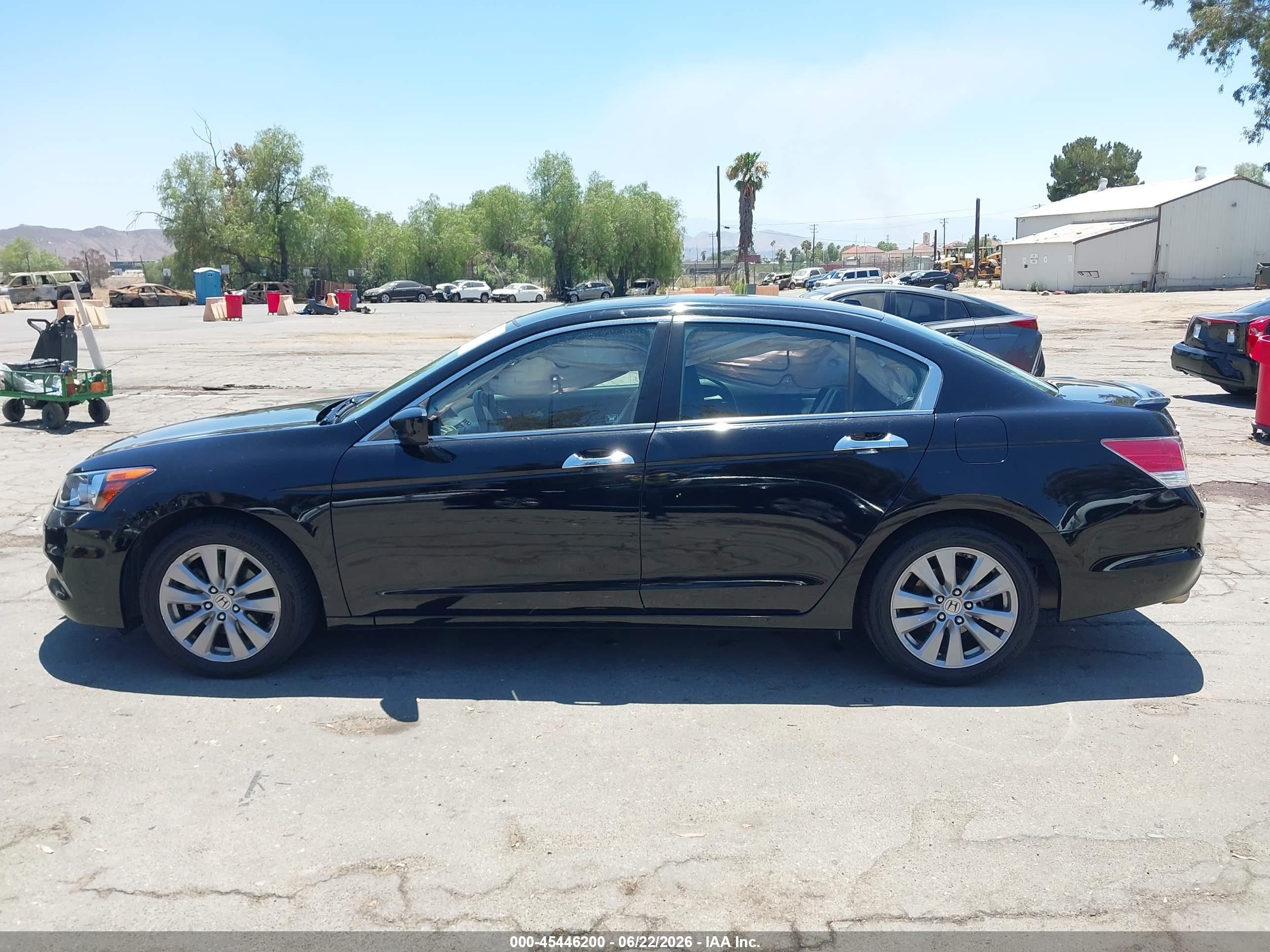 2011 Honda Accord 3.5 Ex-l Black vin: 1HGCP3F88BA026898