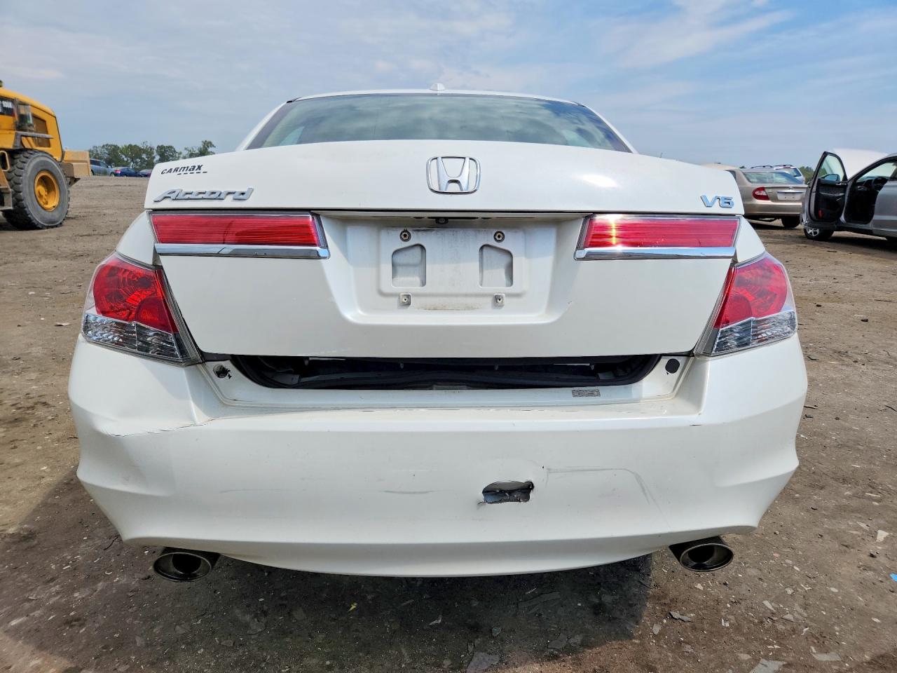 2012 Honda Accord Exl White vin: 1HGCP3F88CA007205