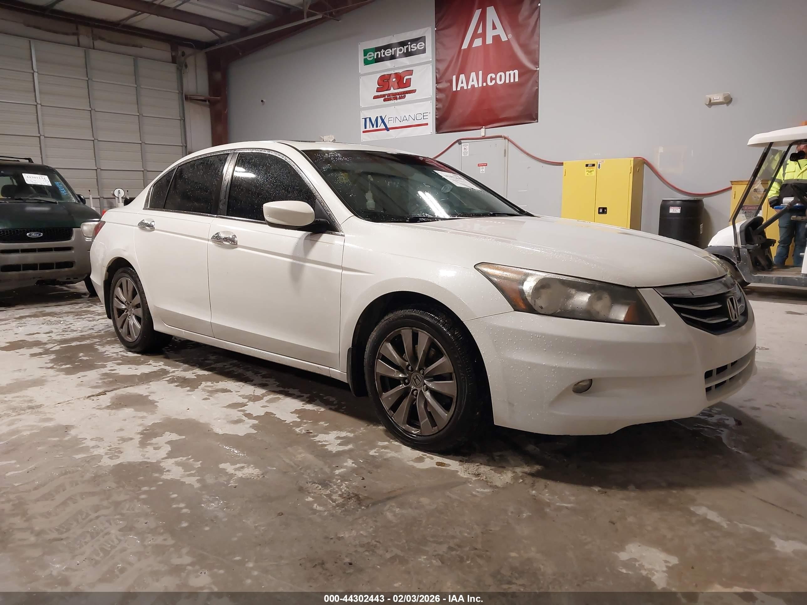 2012 Honda Accord Sdn 3.5 Ex-l/ex-l White vin: 1HGCP3F88CA032718