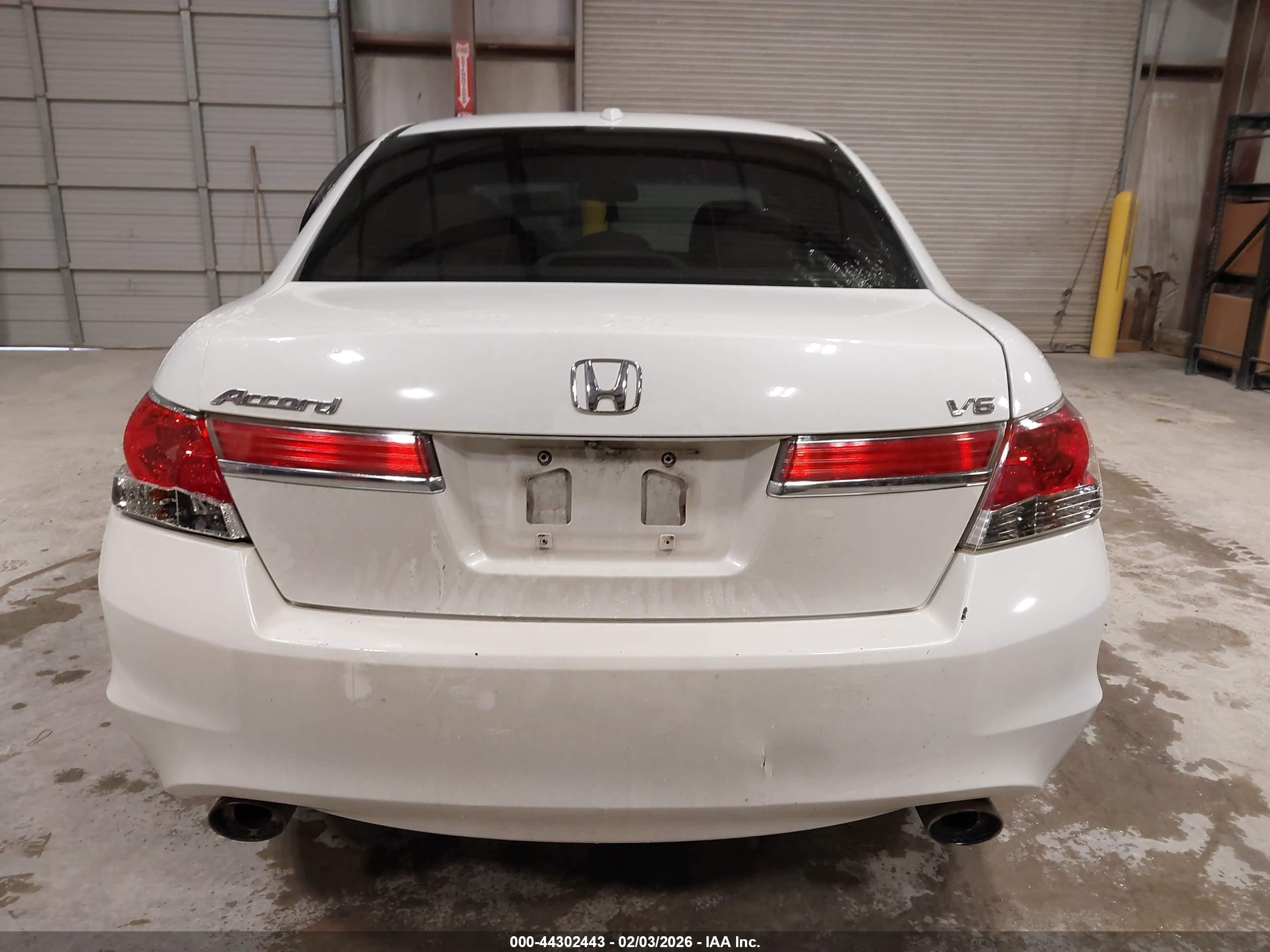 2012 Honda Accord Sdn 3.5 Ex-l/ex-l White vin: 1HGCP3F88CA032718