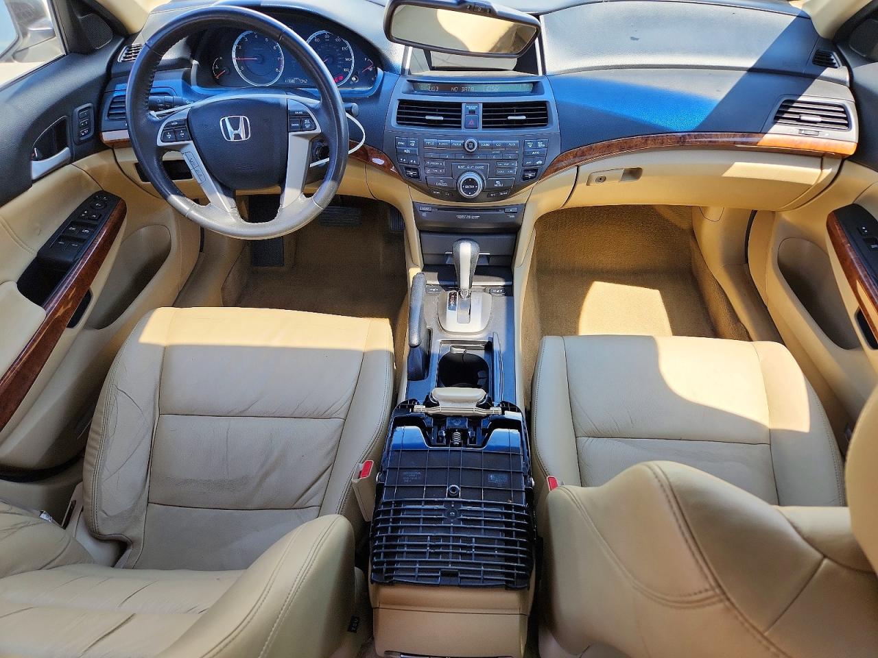 2012 Honda Accord Exl White vin: 1HGCP3F88CA041323