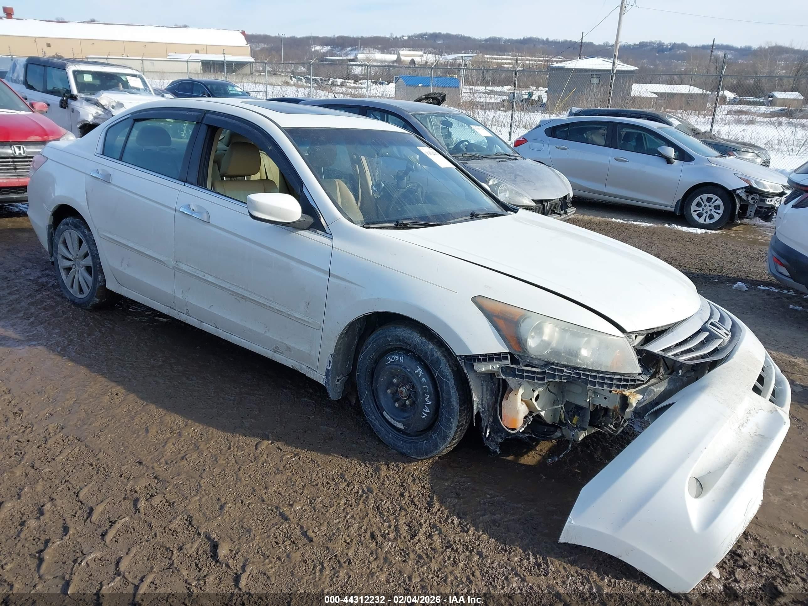2012 Honda Accord Sdn 3.5 Ex-l/ex-l White vin: 1HGCP3F89CA008797