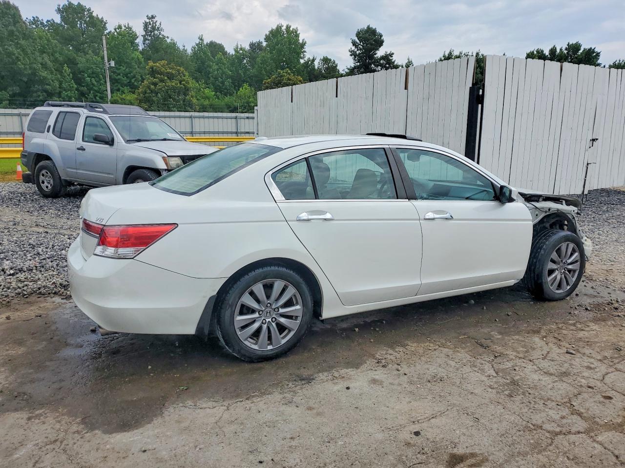 2012 Honda Accord Exl White vin: 1HGCP3F89CA035045