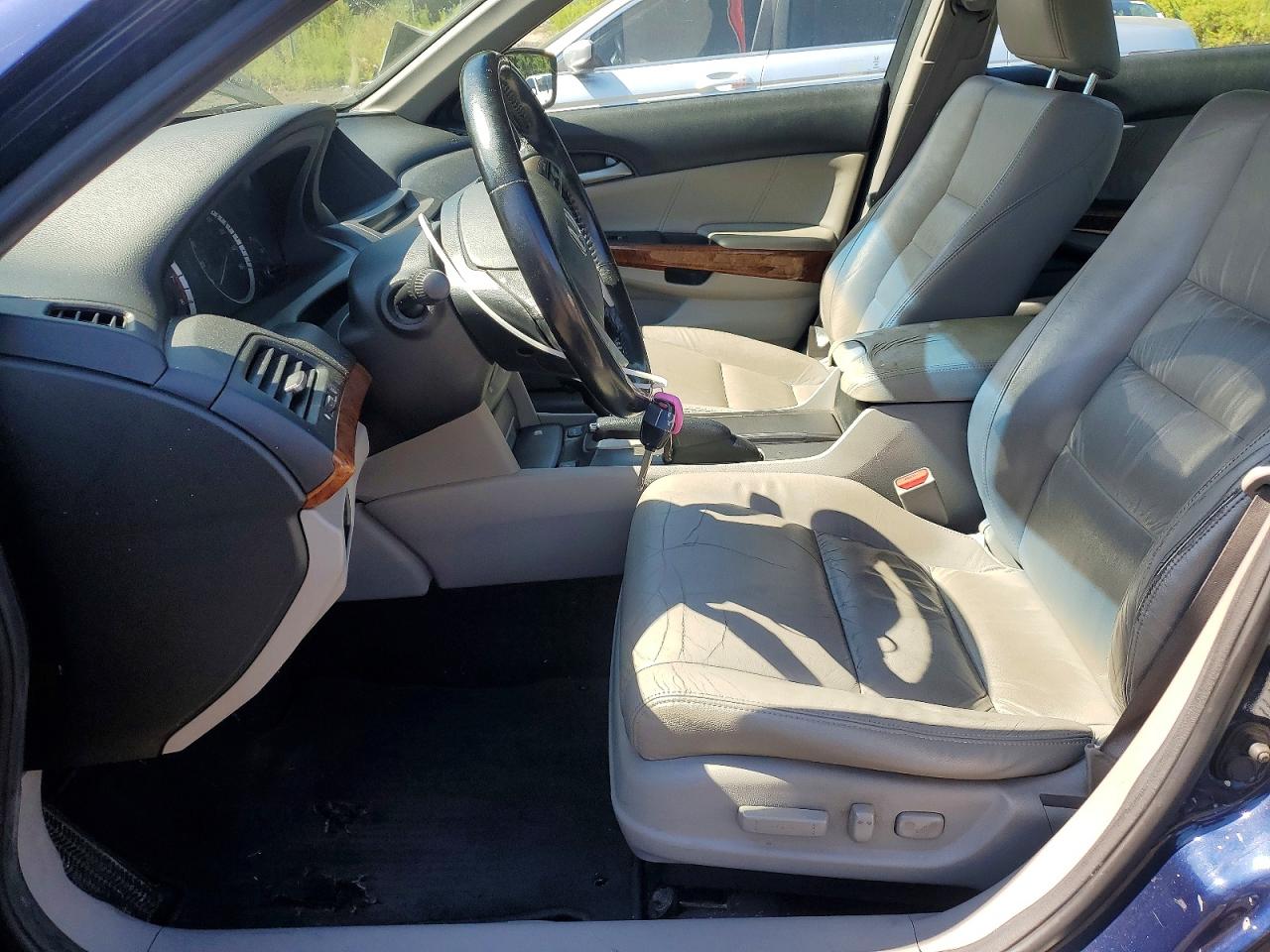 2011 Honda Accord Exl Blue vin: 1HGCP3F8XBA021119