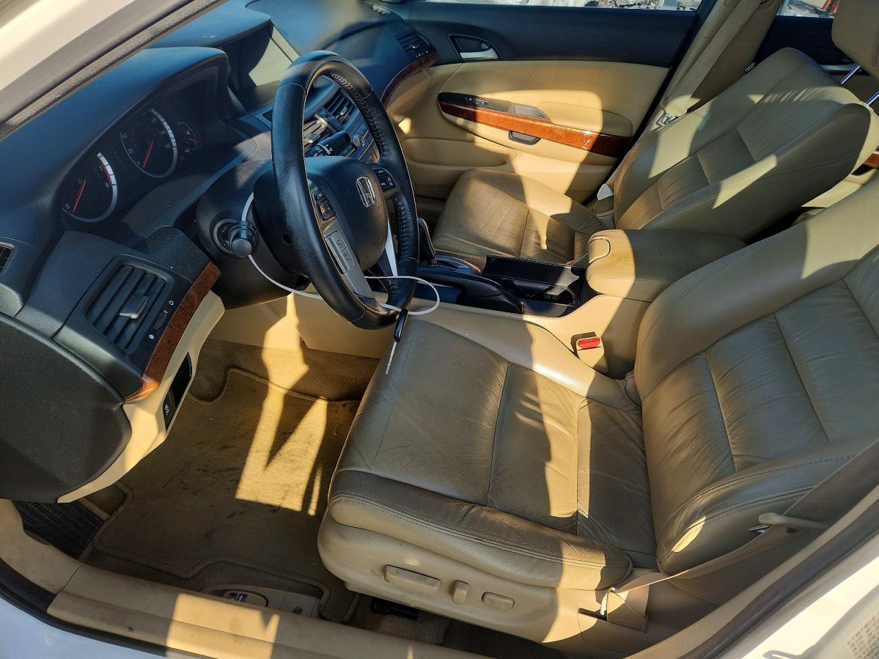 2012 Honda Accord Exl White vin: 1HGCP3F8XCA041744
