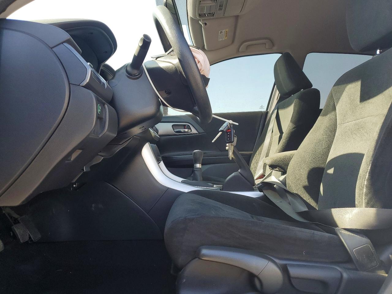 2013 Honda Accord Lx Silver vin: 1HGCR2E30DA208592