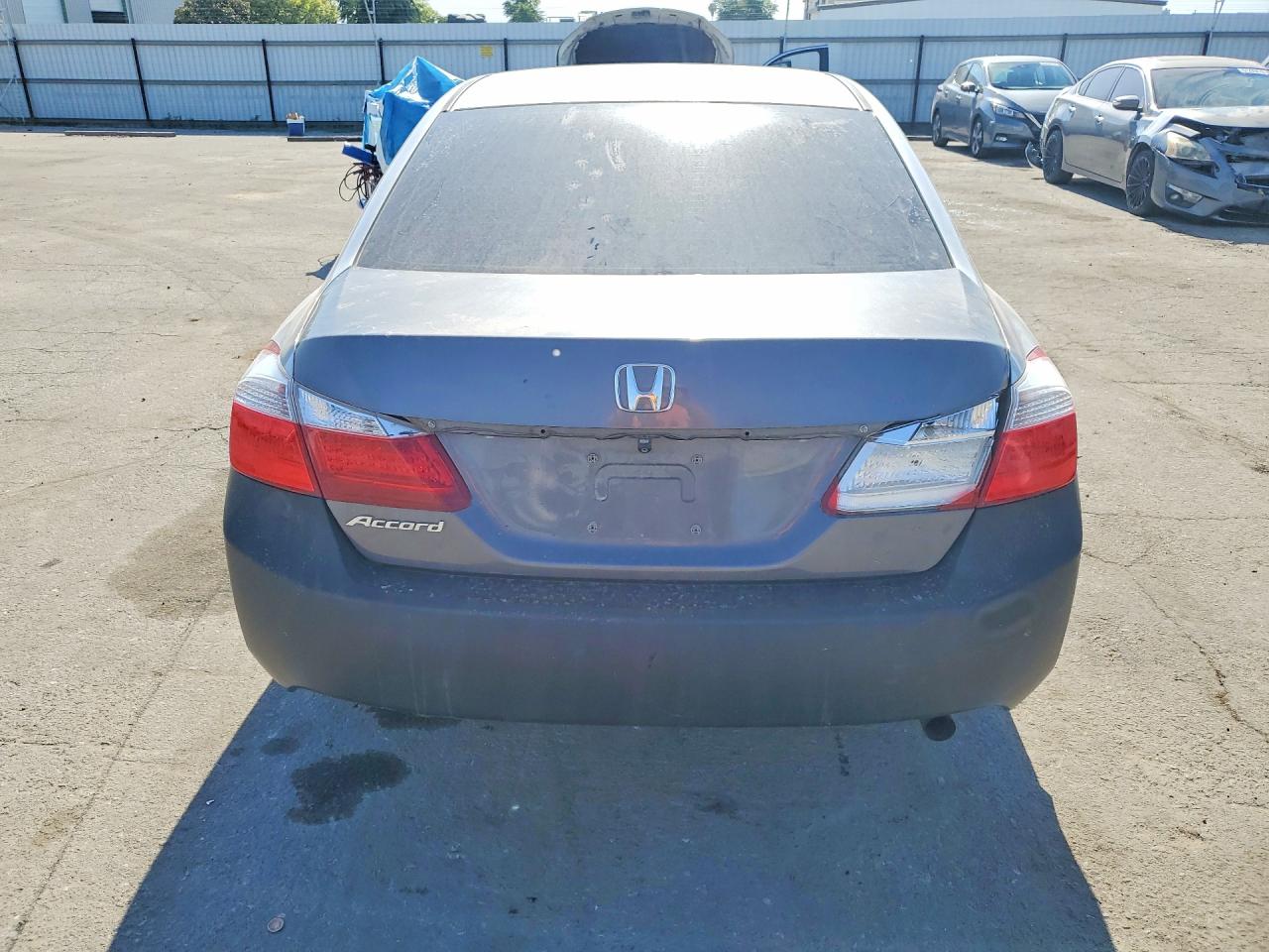 2013 Honda Accord Lx Silver vin: 1HGCR2E30DA208592