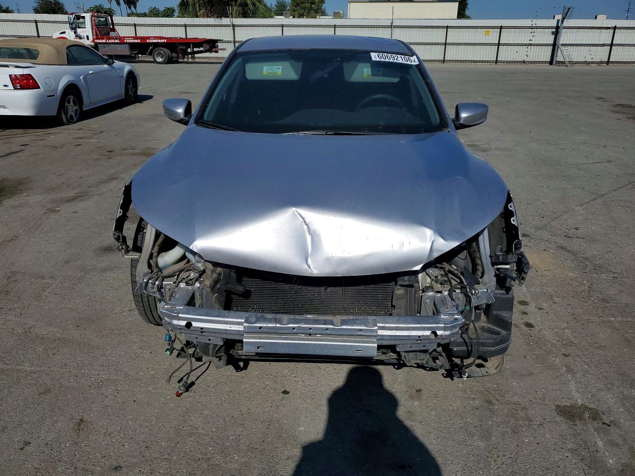 2013 Honda Accord Lx Silver vin: 1HGCR2E30DA208592