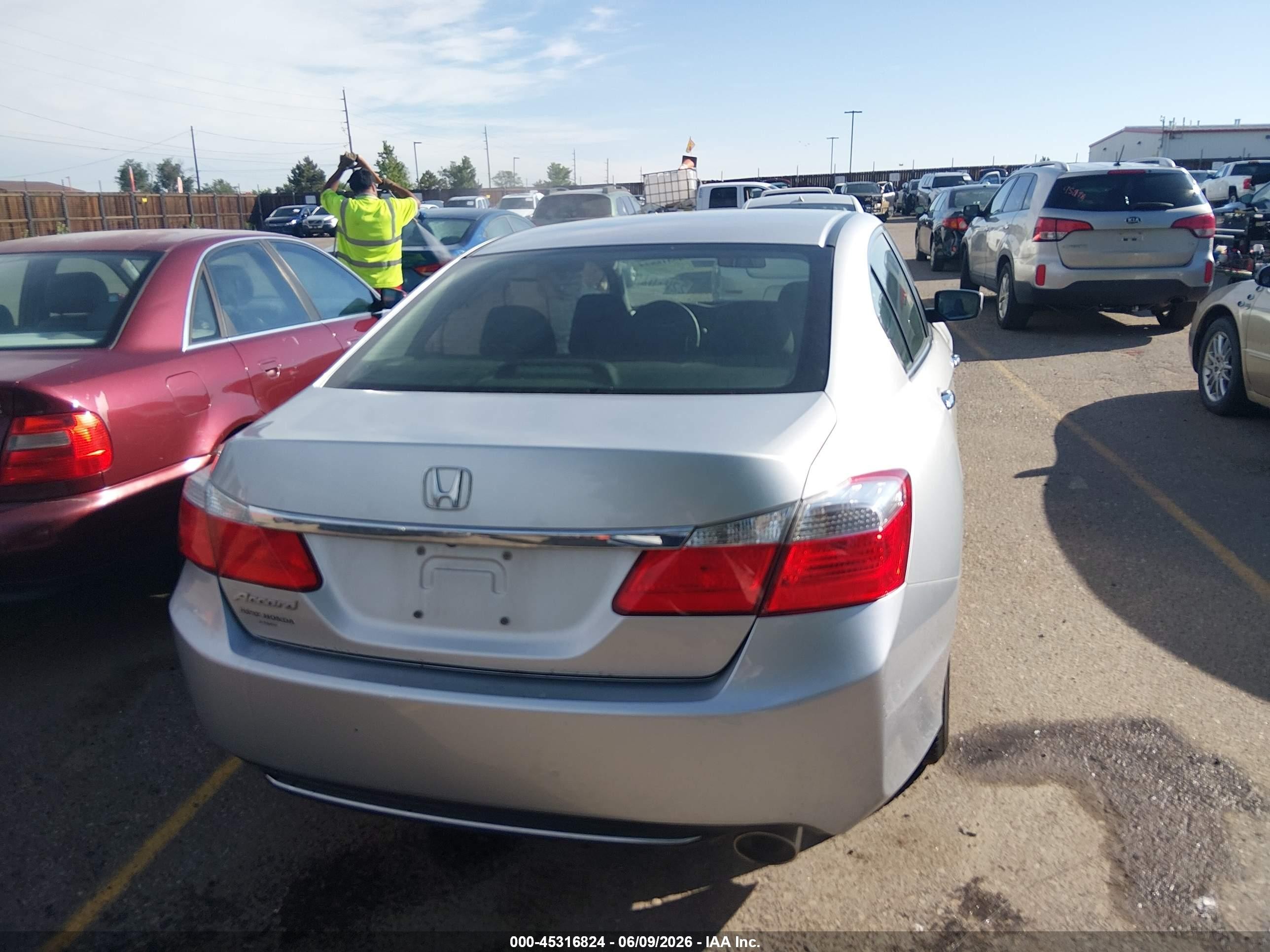 2013 Honda Accord Lx Silver vin: 1HGCR2E36DA079533