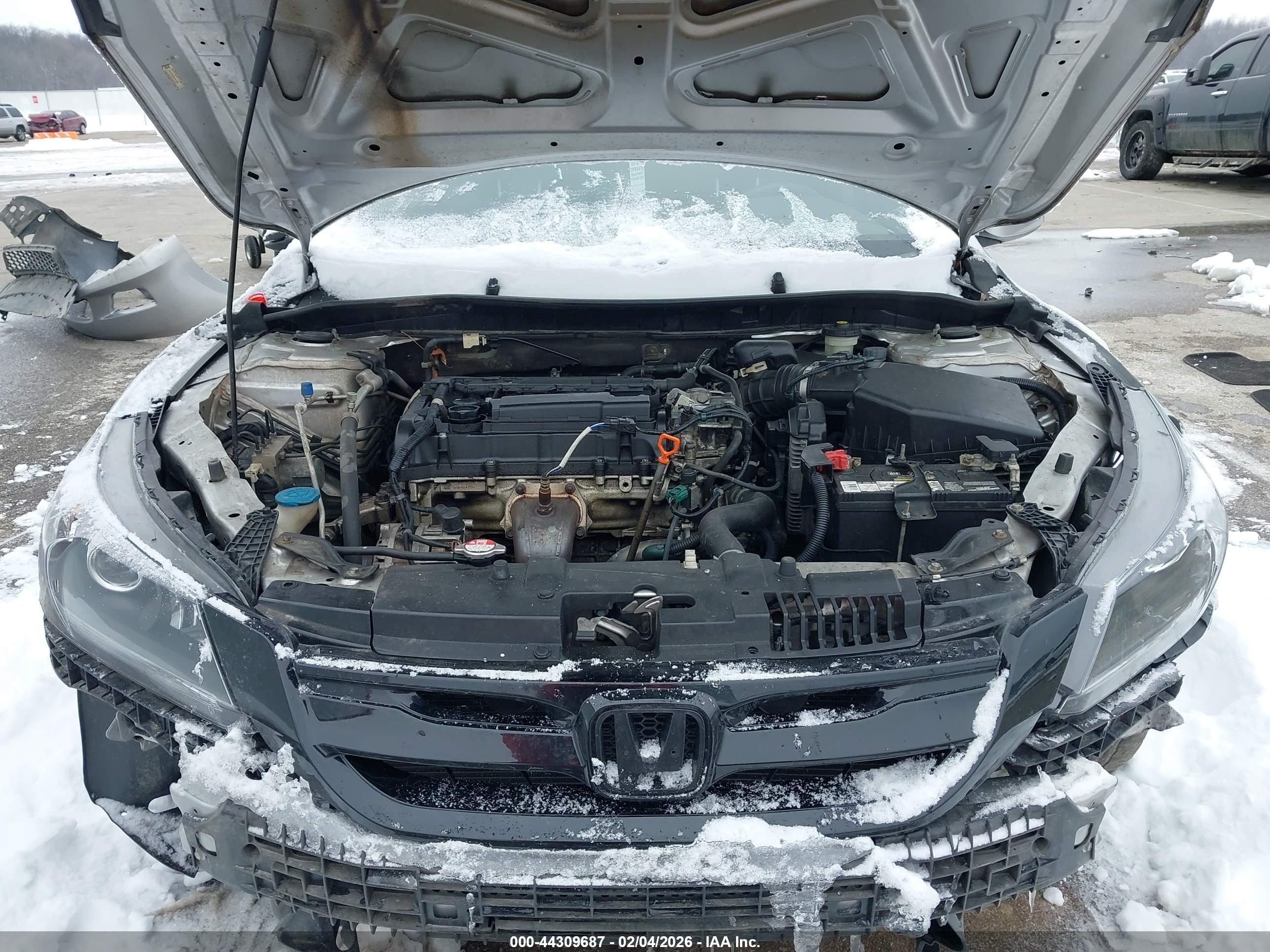 2014 Honda Accord Lx Серебряный vin: 1HGCR2E38EA157358