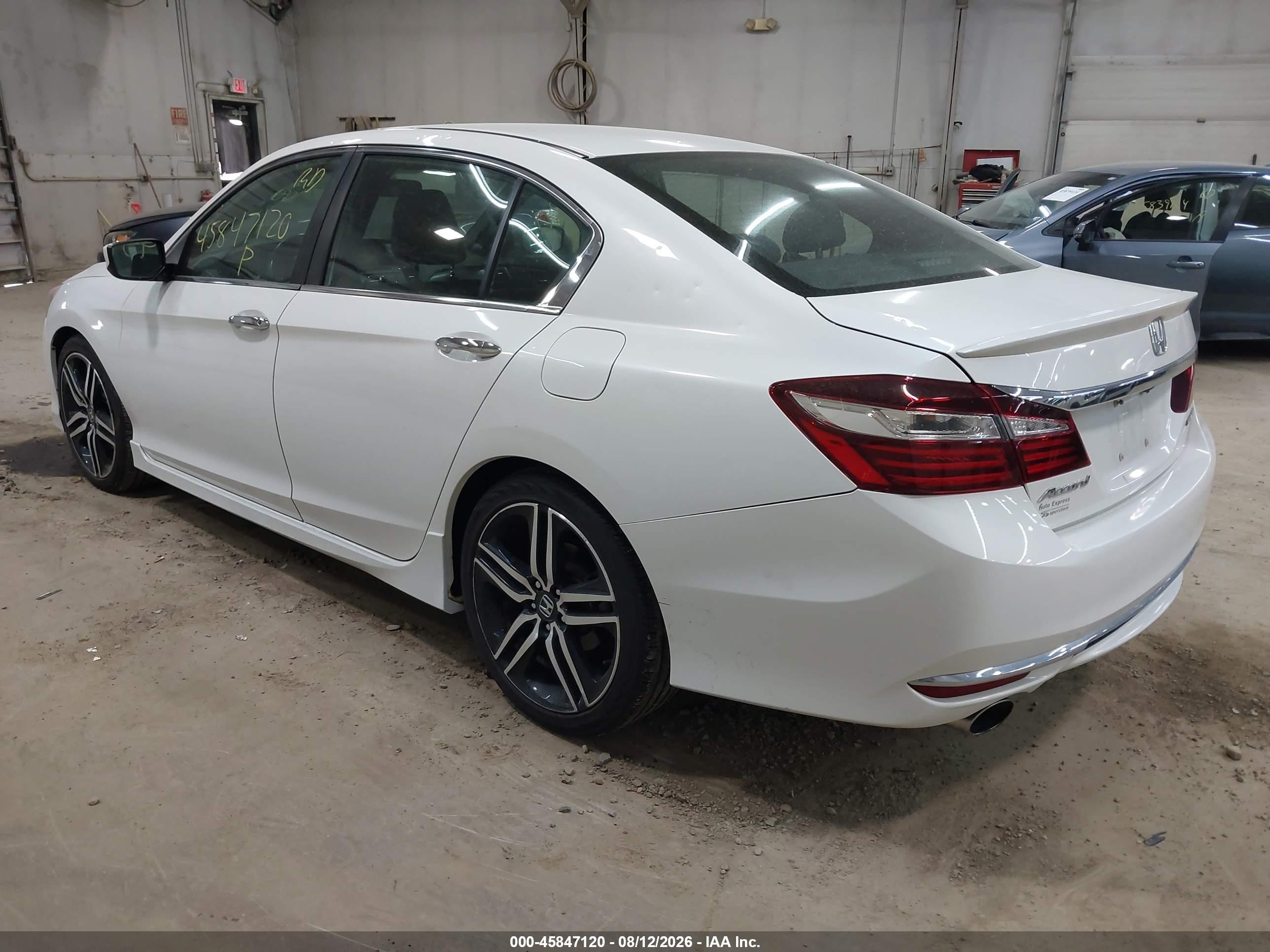 2017 Honda Accord Sport Белый vin: 1HGCR2E59HA045948
